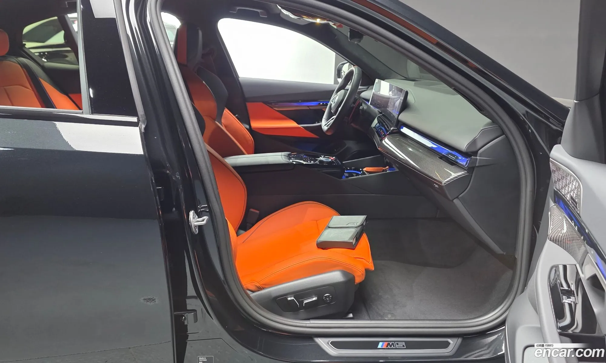 BMW M5 2025 WBS81FK03TCV75351 — 26