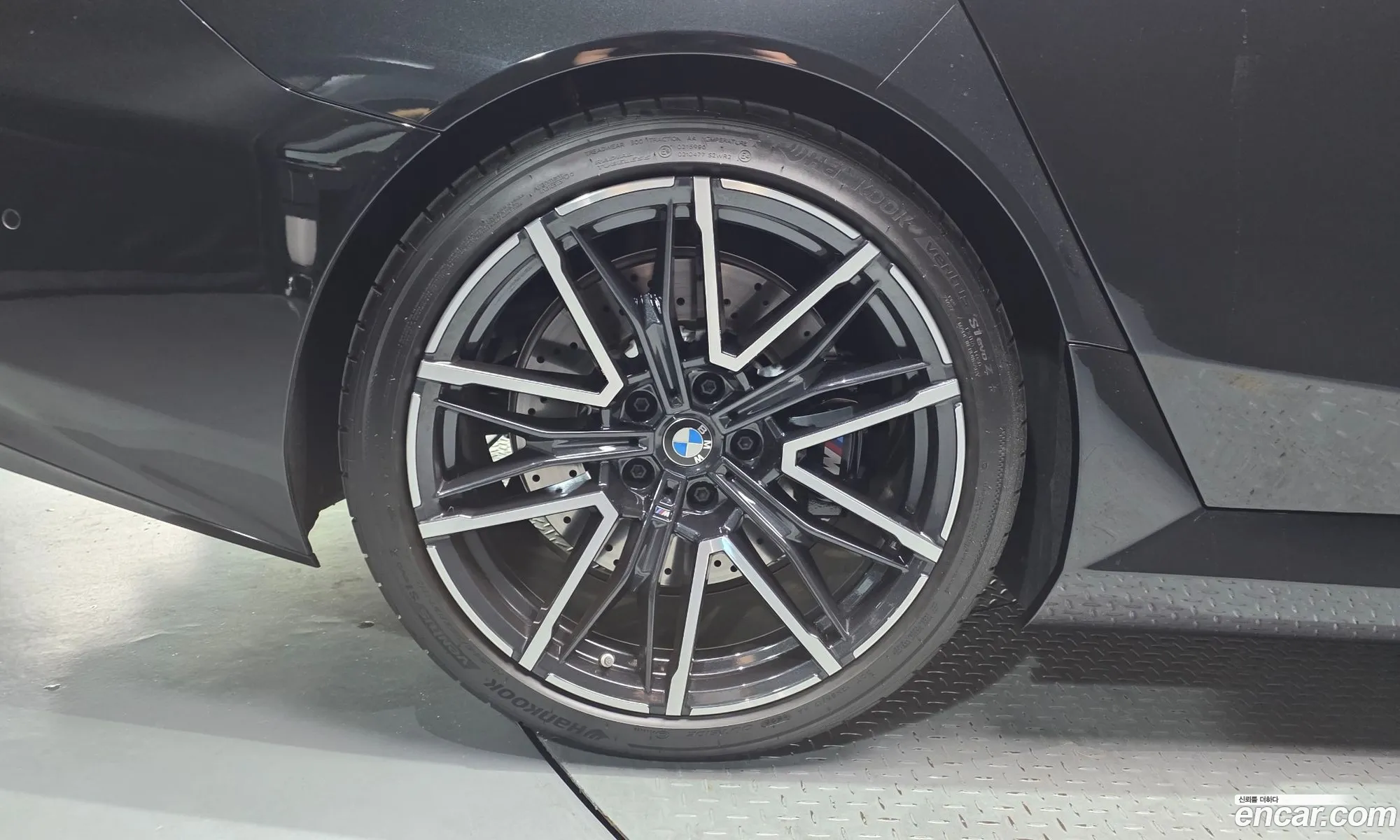 BMW M5 2025 WBS81FK03TCV75351 — 4