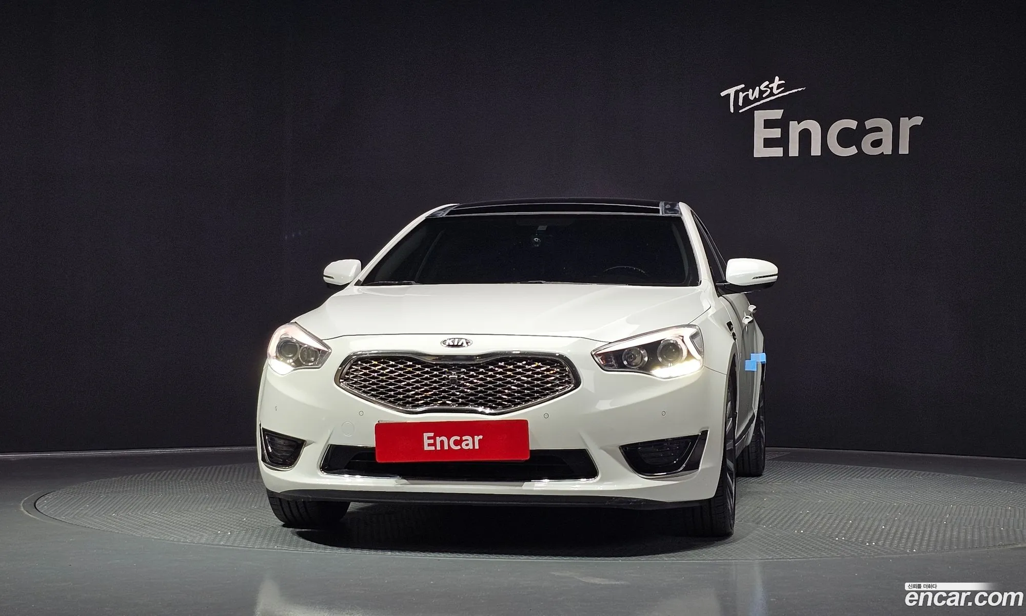 Kia K7 2016 — 18
