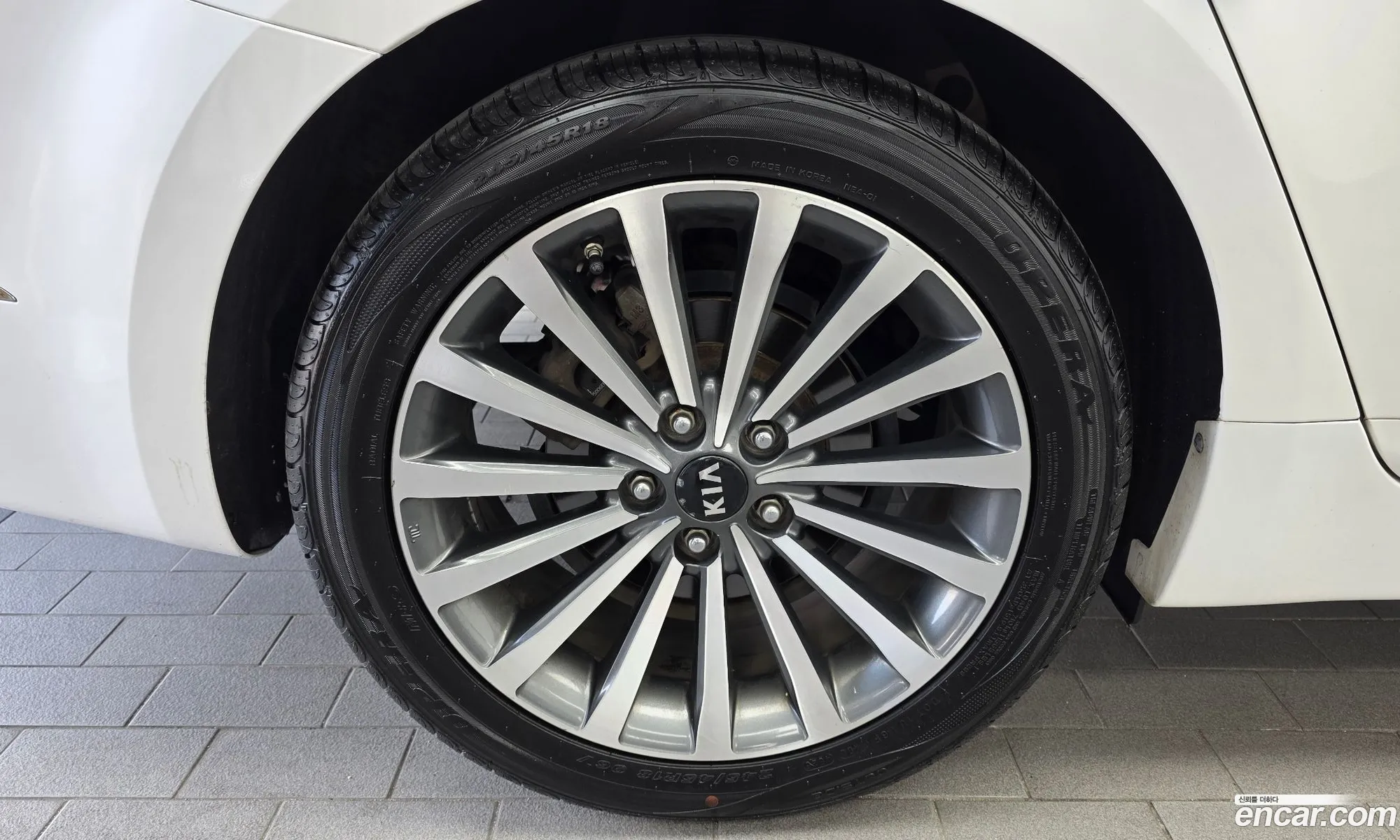 Kia K7 2016 — 10