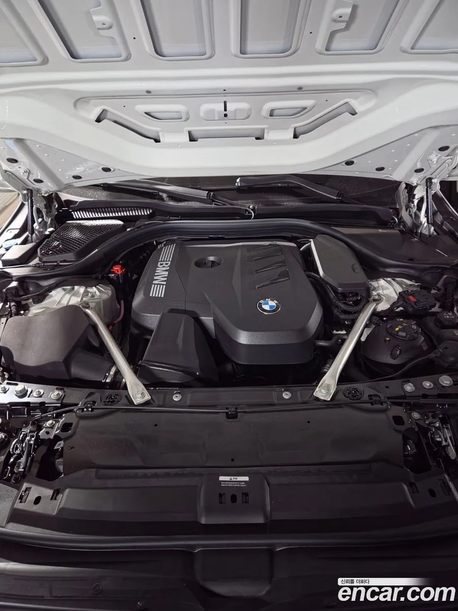 BMW 5 Series 2025 — 9