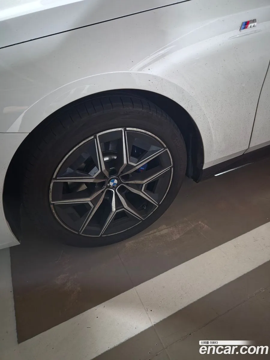 BMW 5 Series 2025 — 6
