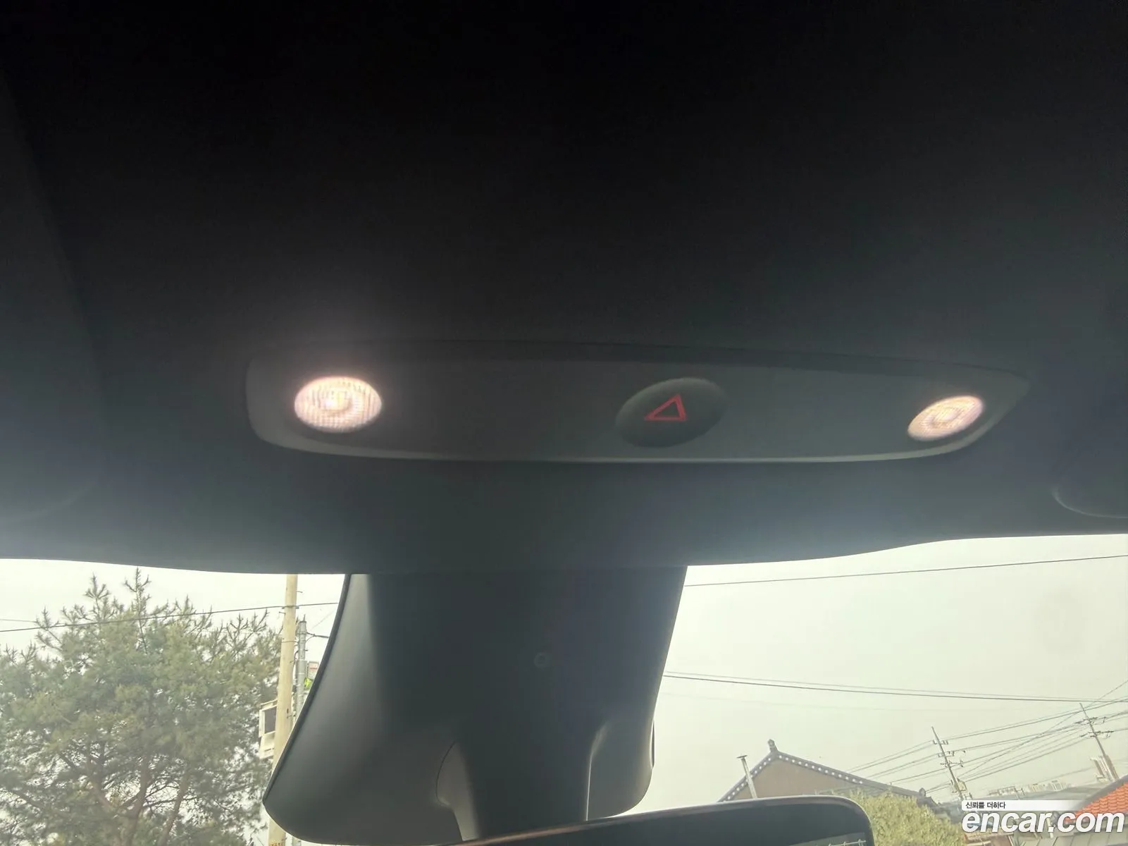 Tesla Model Y 2026 — 5