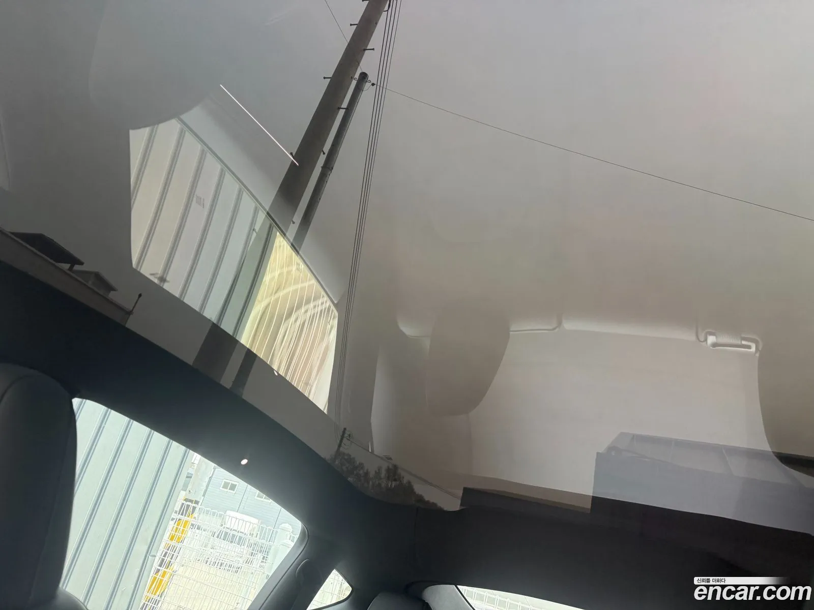 Tesla Model Y 2026 — 8