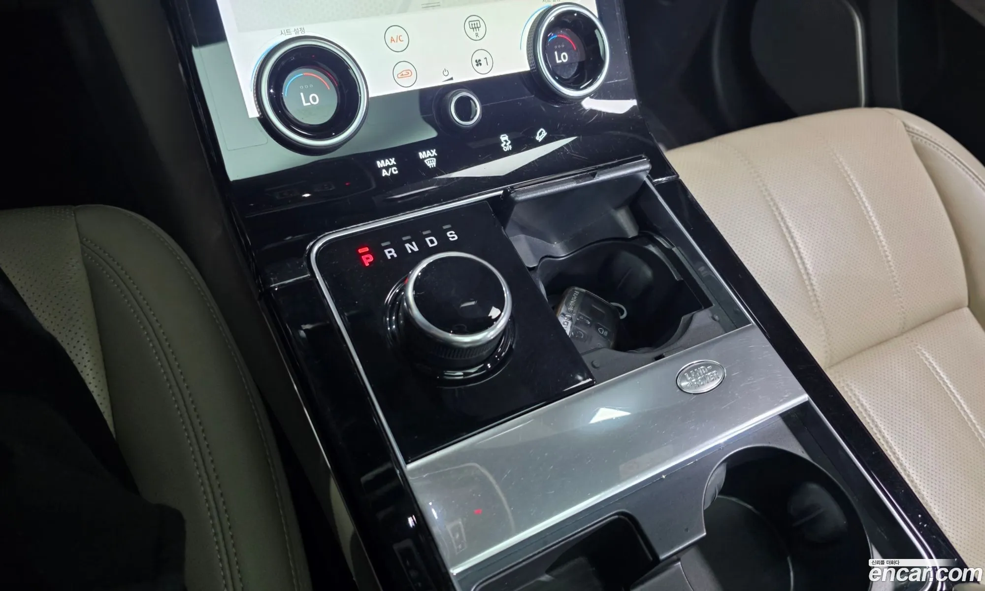Land Rover Range Rover Velar 2017 — 23