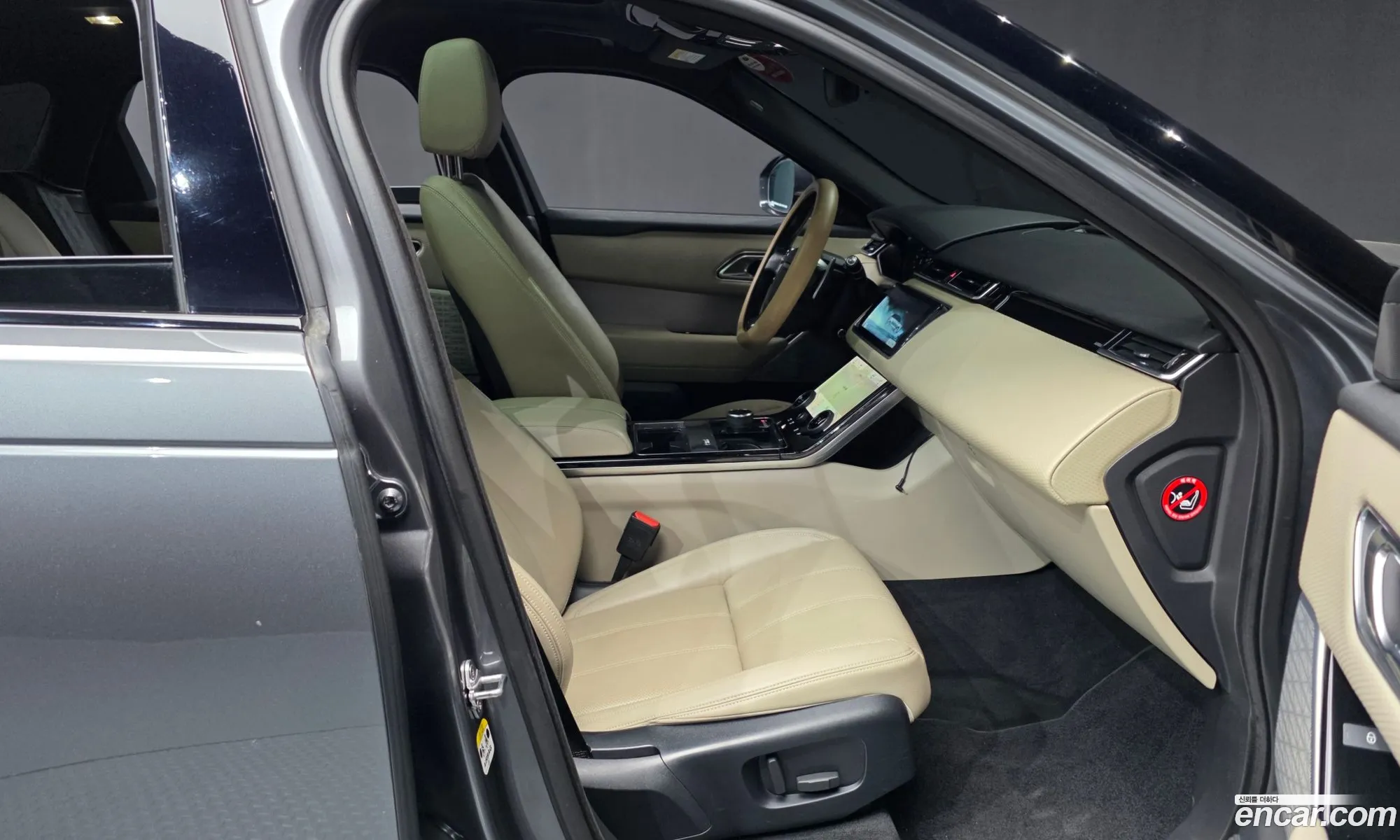 Land Rover Range Rover Velar 2017 — 15