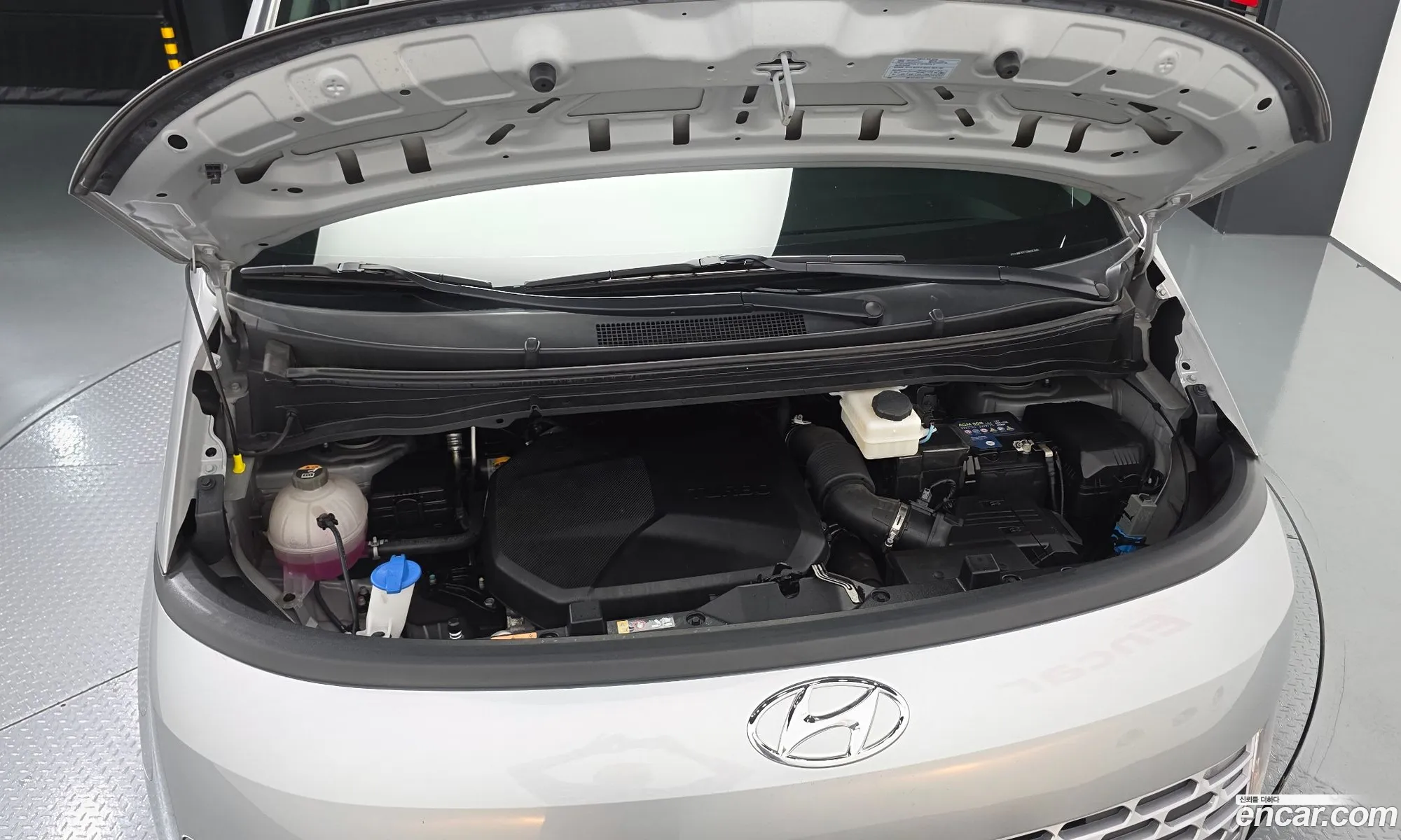 Hyundai Staria 2022 — 25