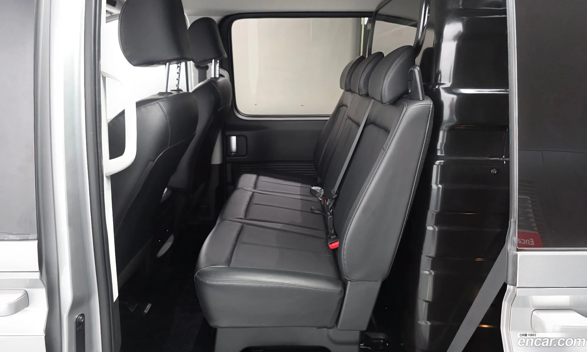 Hyundai Staria 2022 — 10