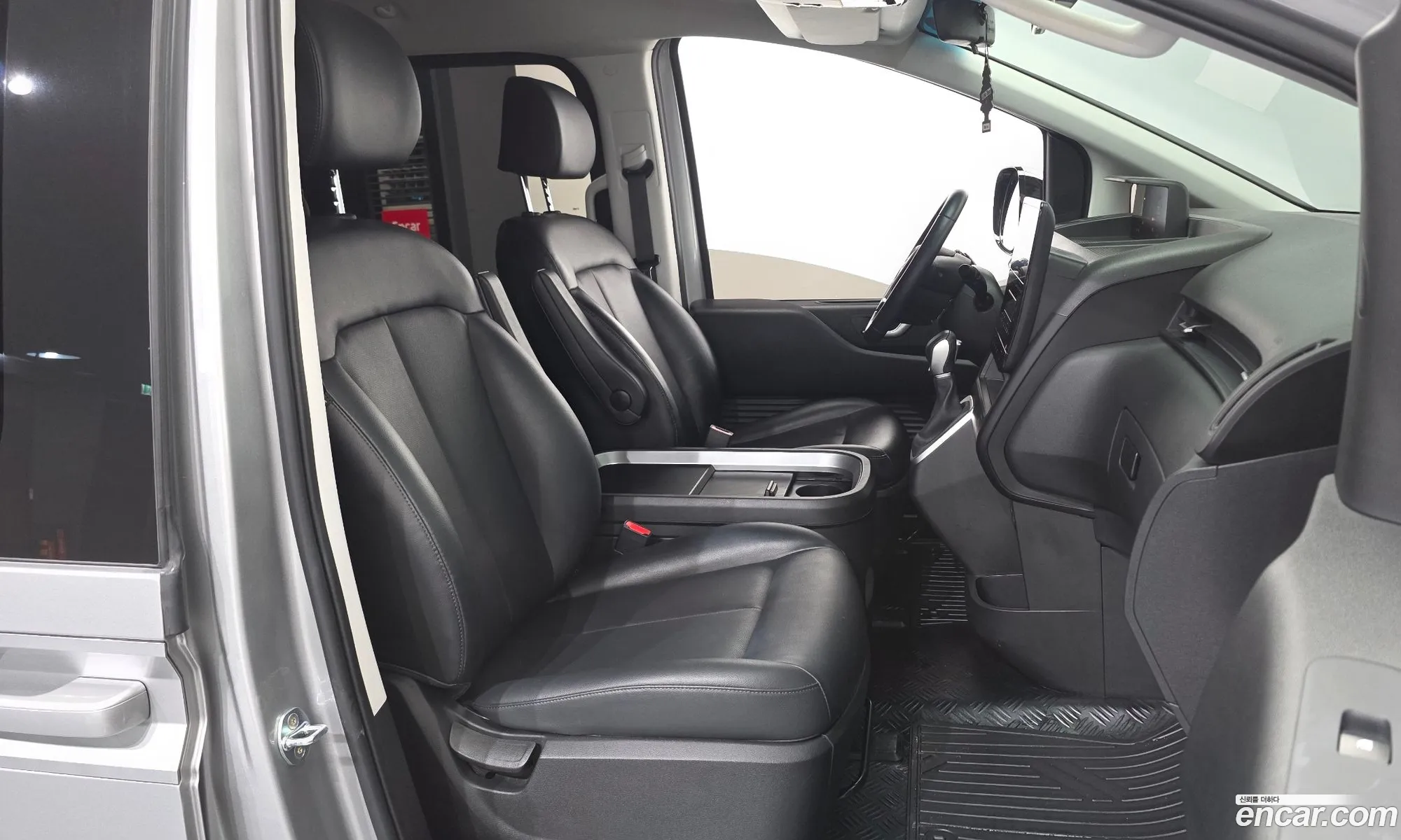 Hyundai Staria 2022 — 6