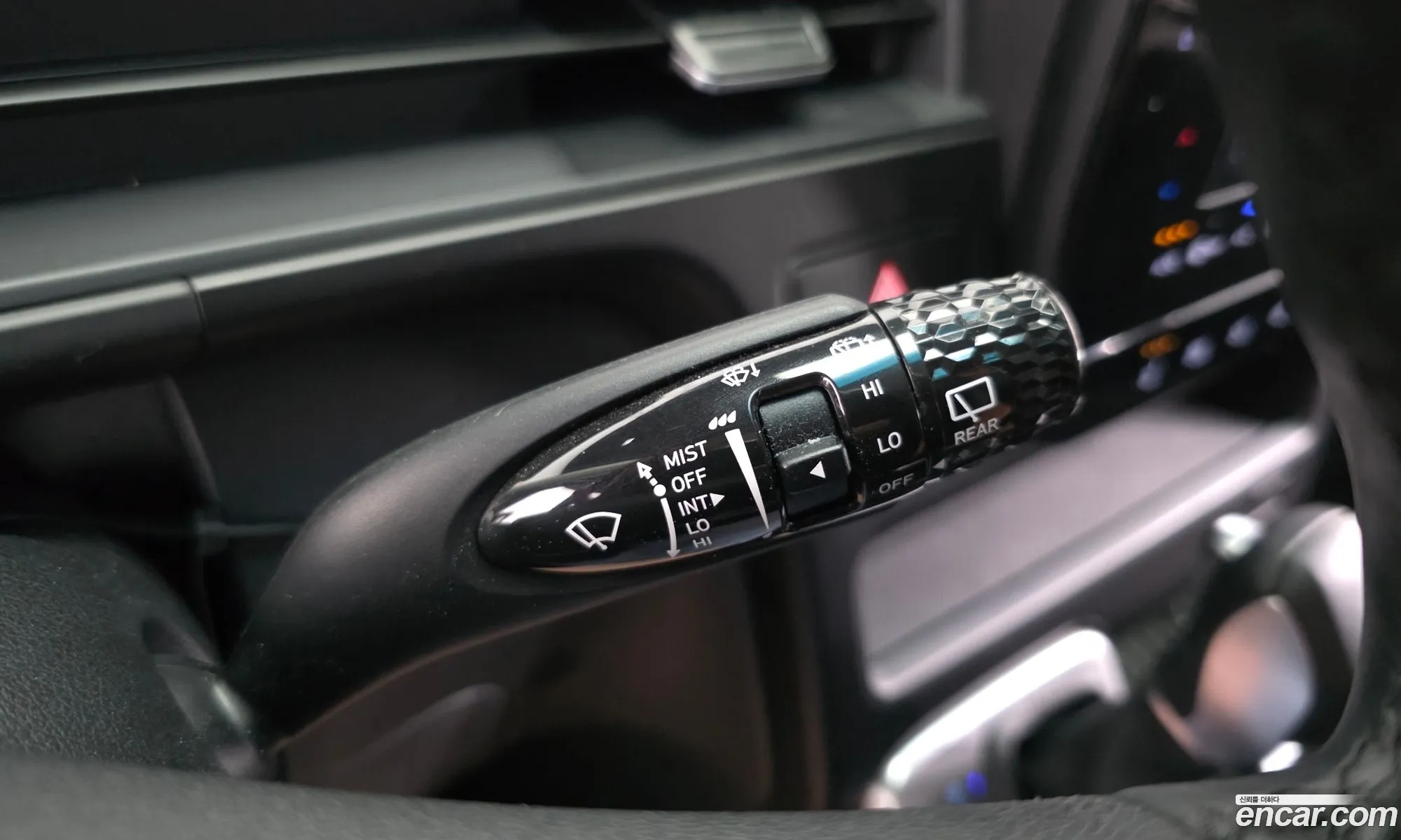 Hyundai Staria 2022 — 23