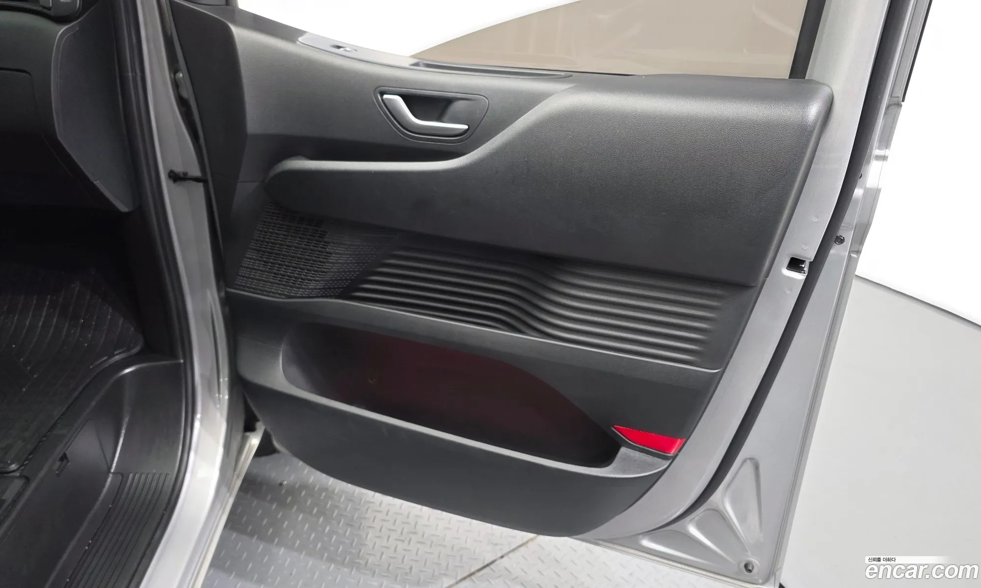 Hyundai Staria 2022 — 4