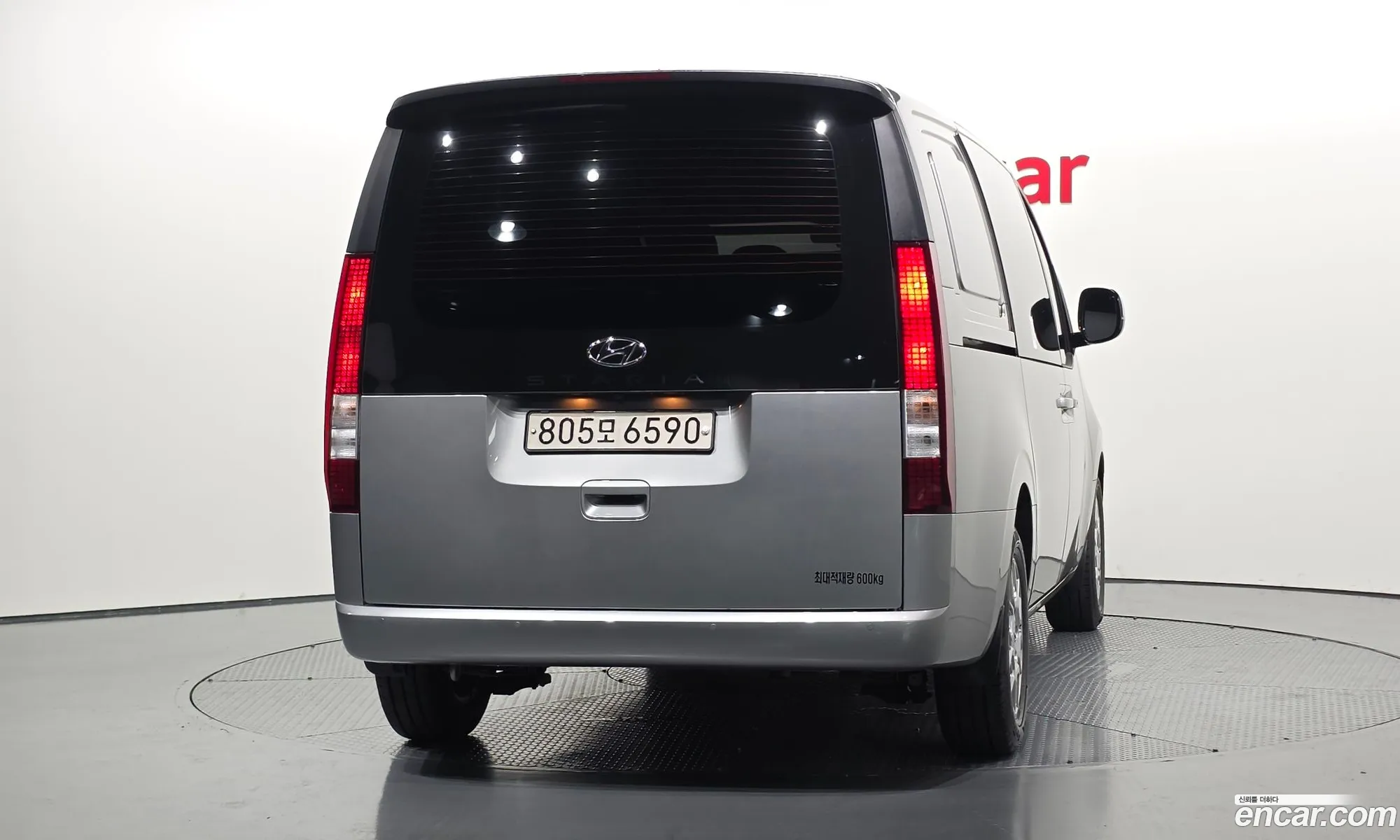 Hyundai Staria 2022 — 3