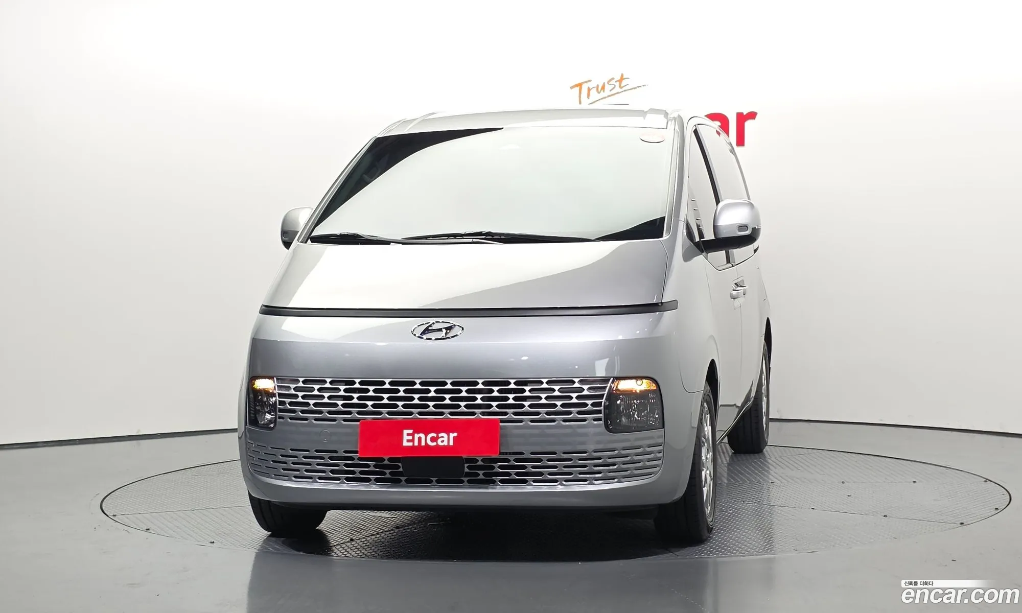 Hyundai Staria 2022 — 29