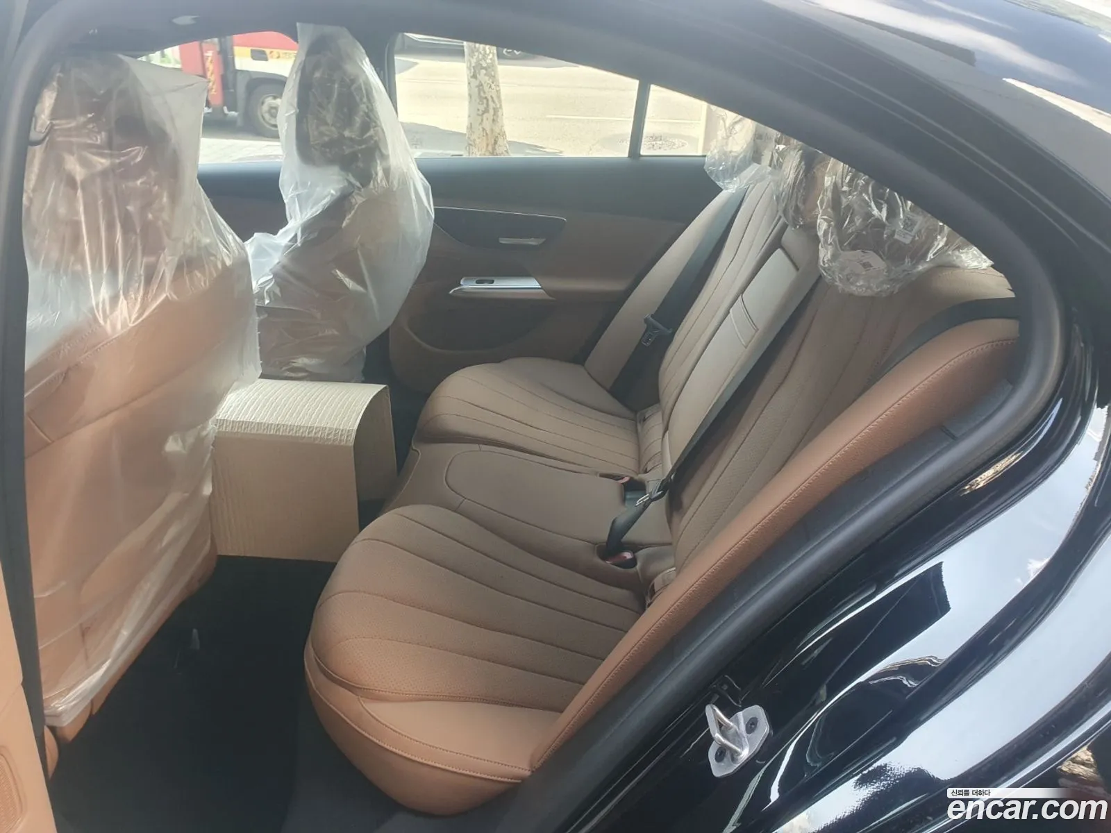 Mercedes-Benz E-Class W214 2025 — 14