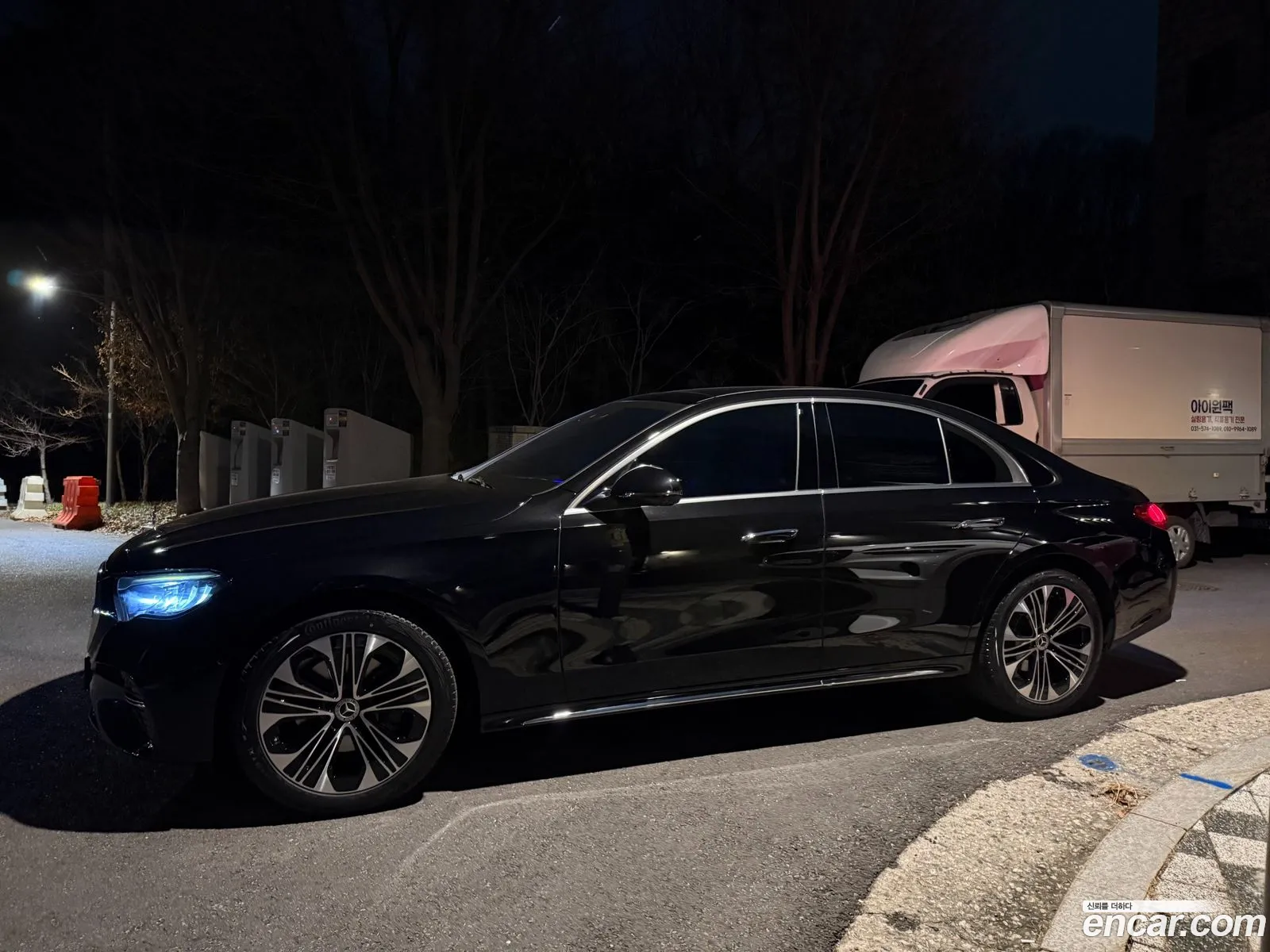 Mercedes-Benz E-Class W214 2025 — 10