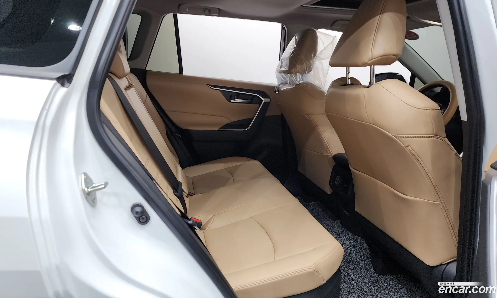 Toyota RAV4 2025 JTMX2RFVXSD196007 — 33