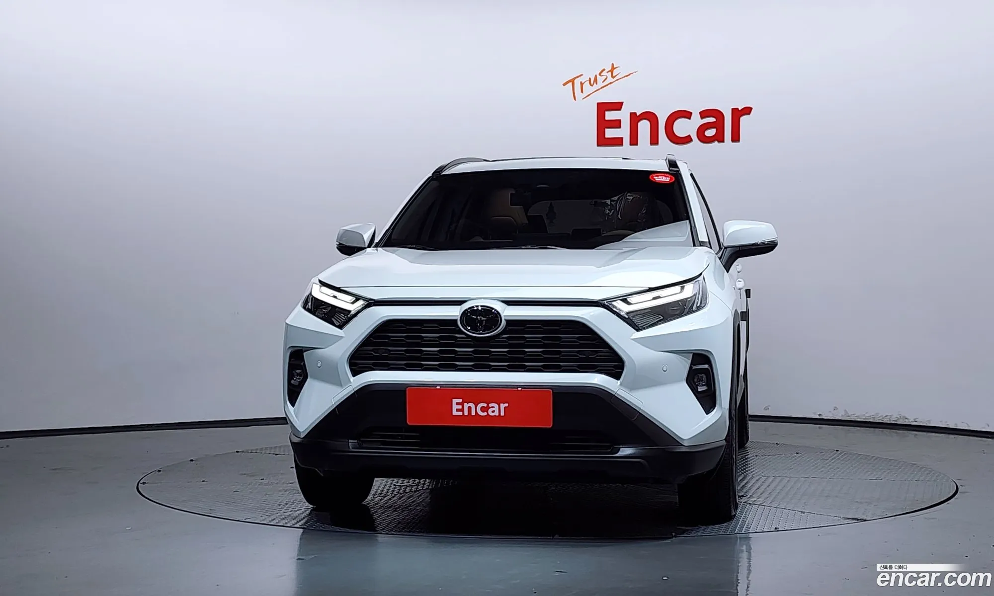 Toyota RAV4 2025 JTMX2RFVXSD196007 — 17