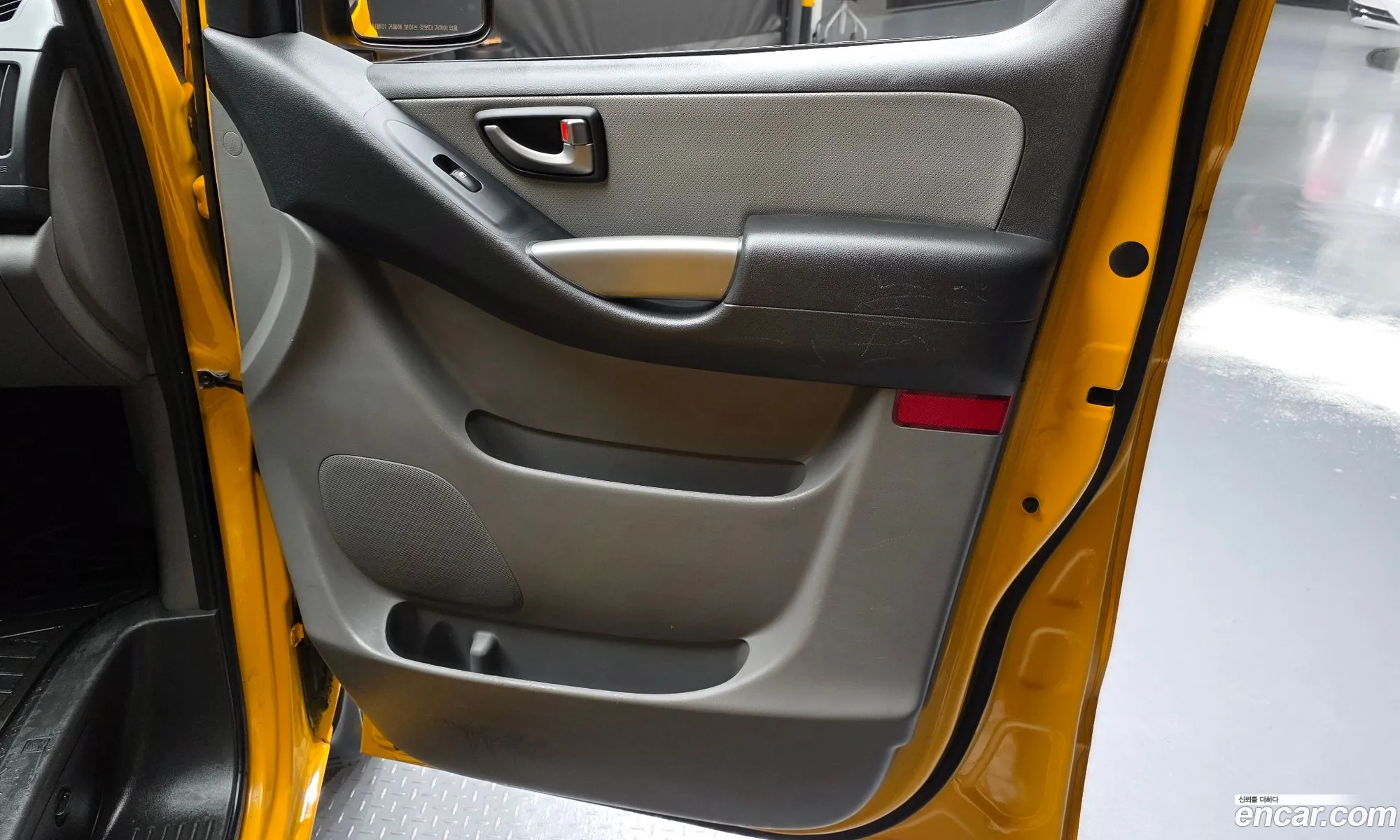 Hyundai Grand Starex 2018 — 26