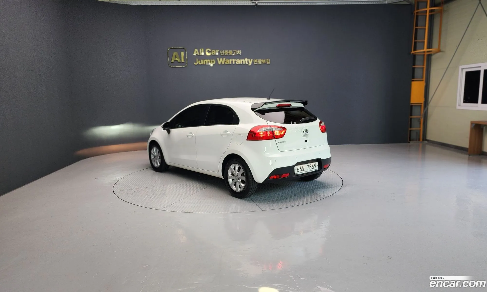 Kia Pride 2013 — 11