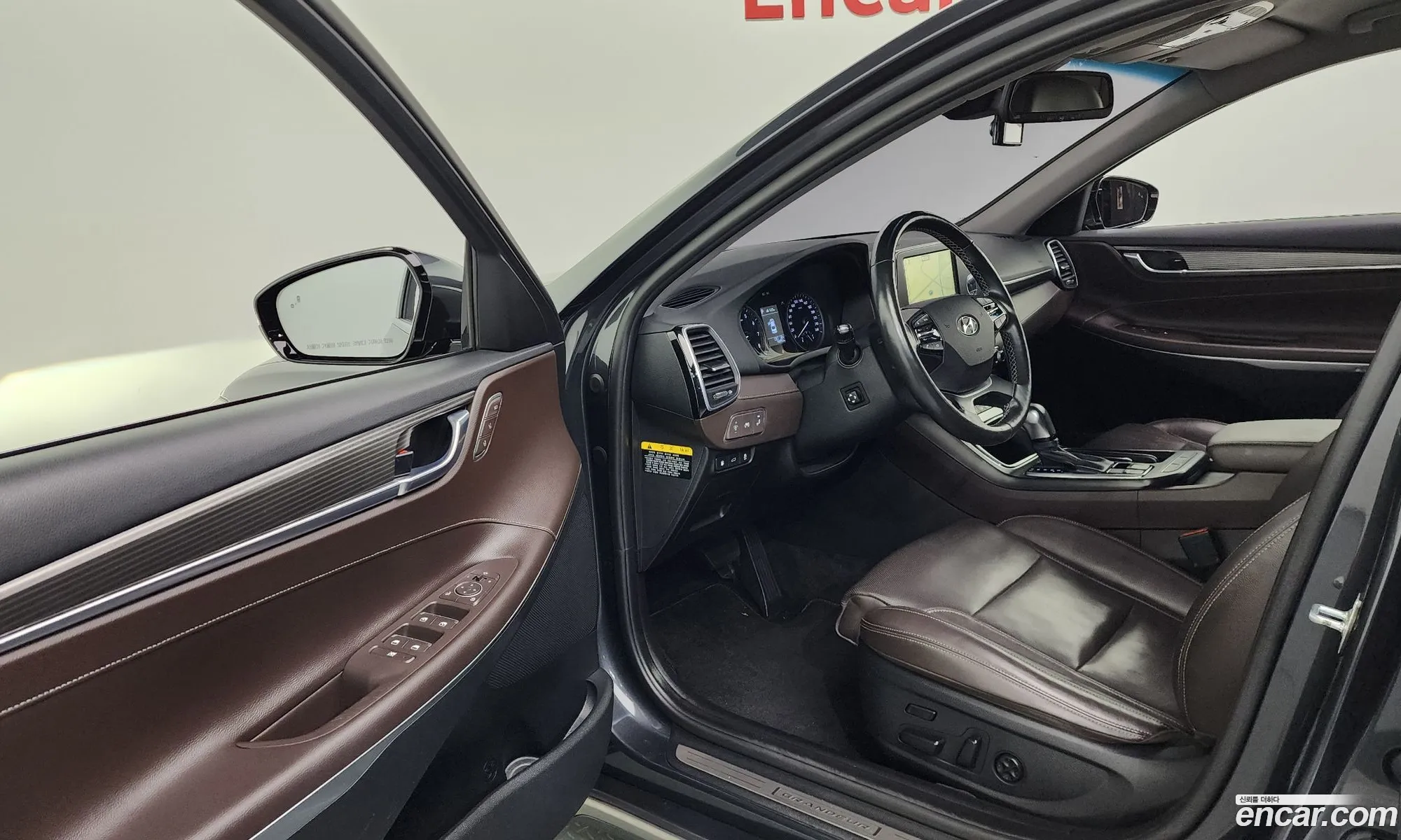 Hyundai Grandeur IG 2017 — 27