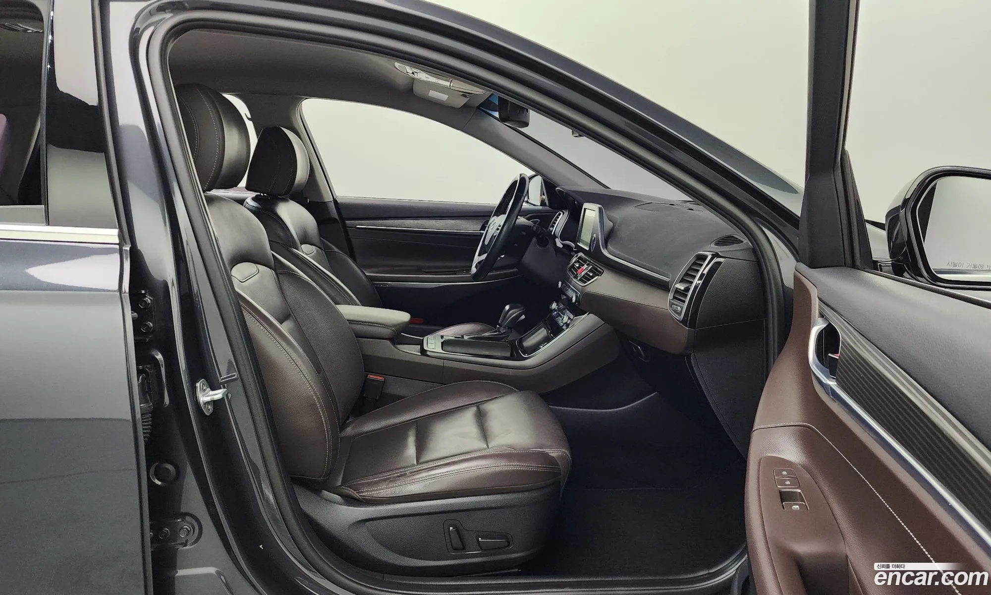 Hyundai Grandeur IG 2017 — 19