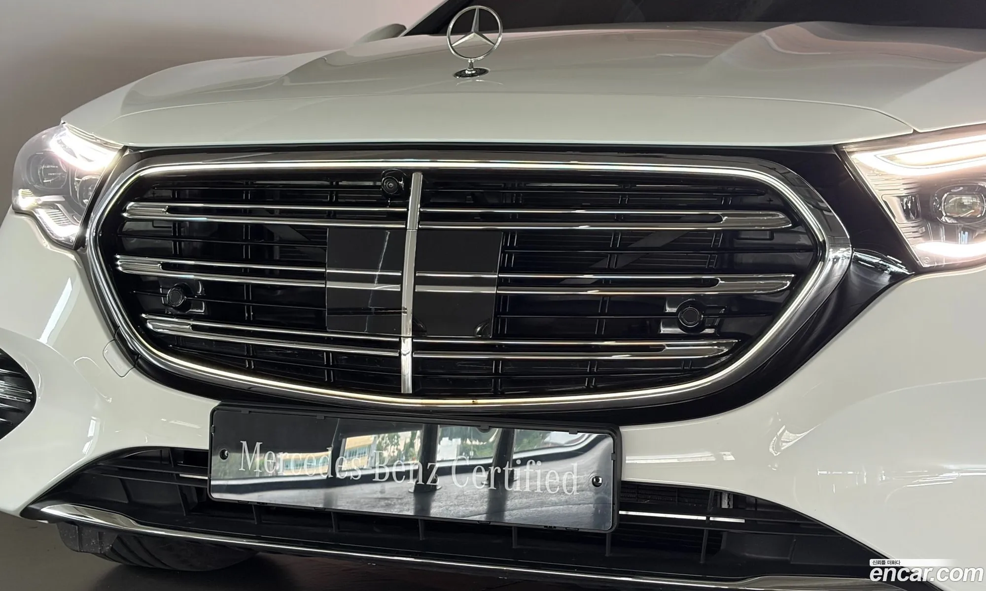 Mercedes-Benz E-Class W214 2025 — 20