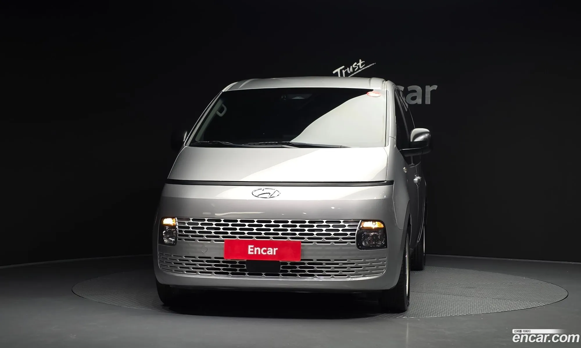 Hyundai Staria 2022 — 3