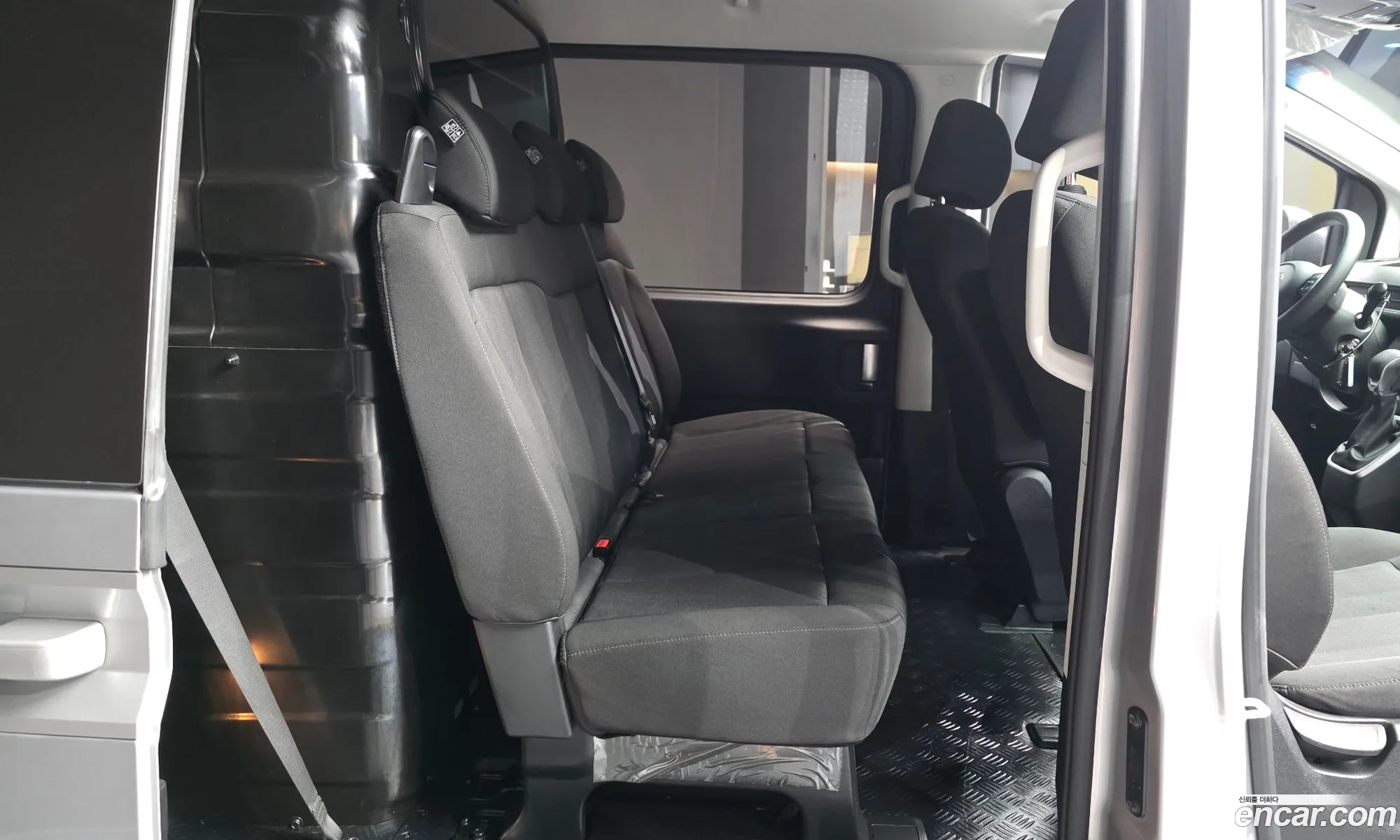 Hyundai Staria 2022 — 13