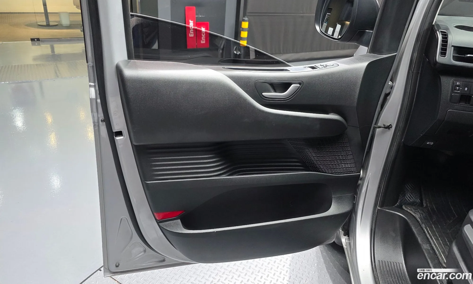 Hyundai Staria 2022 — 26