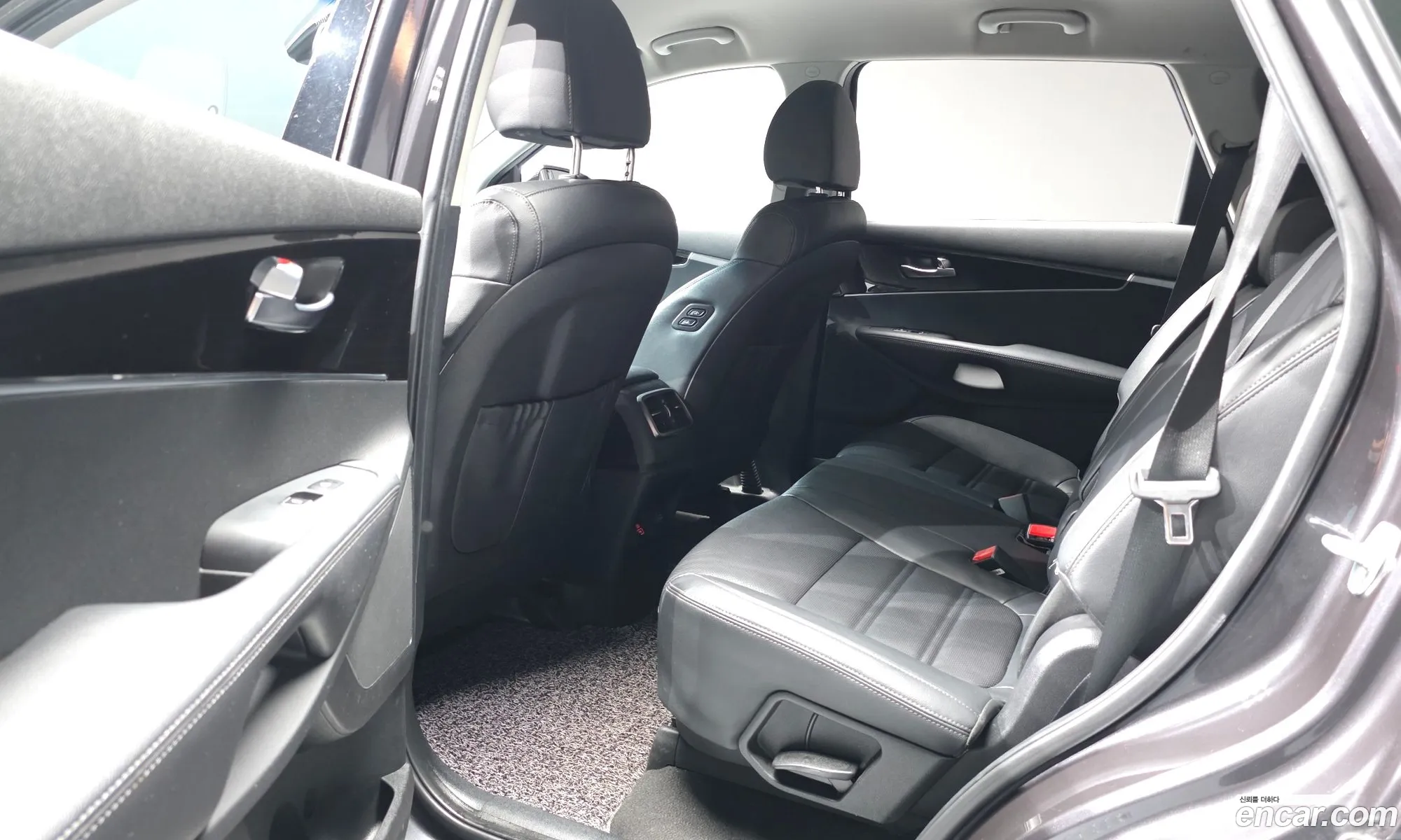 Kia Sorento 2018 — 10