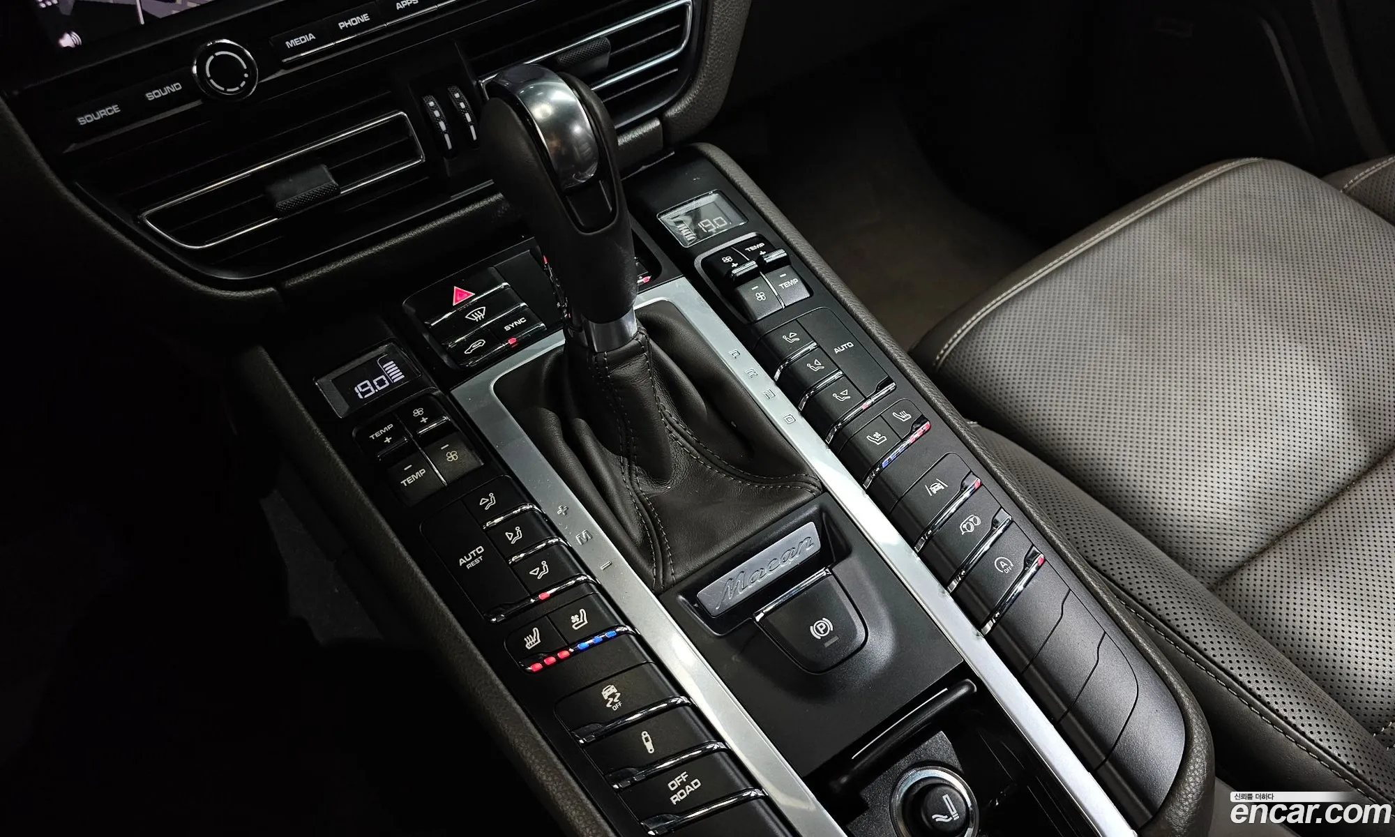 Porsche Macan 2021 WP1AG2953MLB65201 — 26