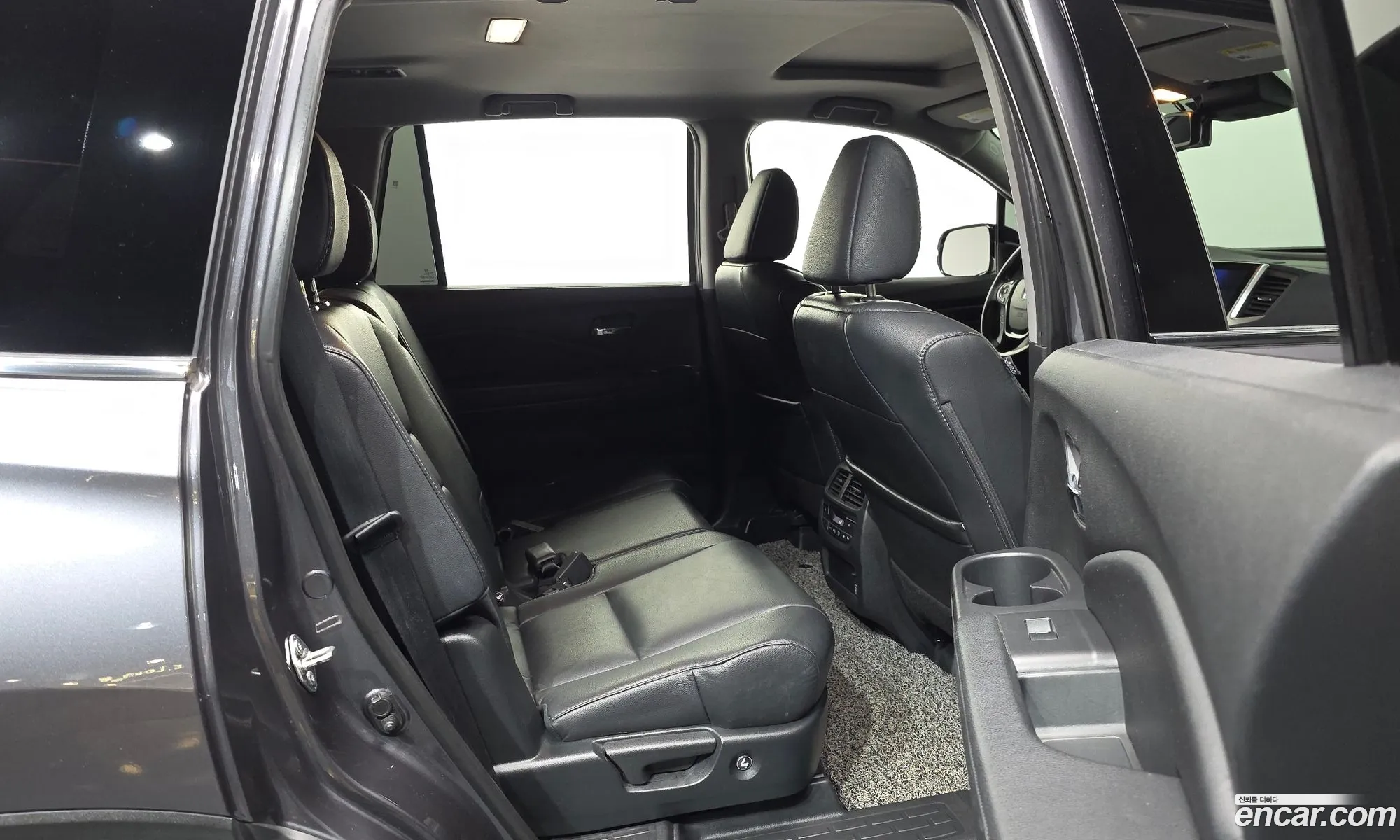 Honda Pilot 2018 5FNYF6850JB200505 — 23