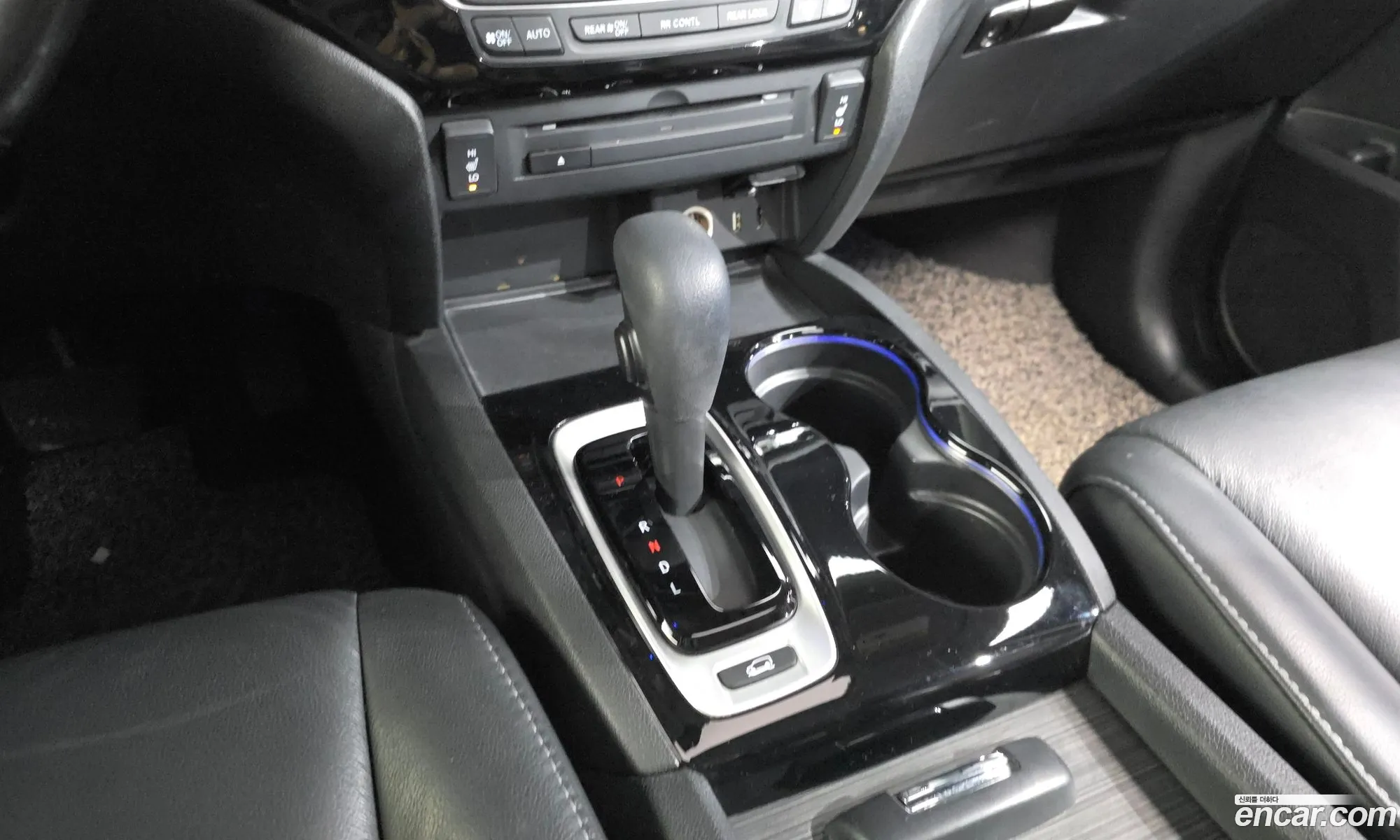 Honda Pilot 2018 5FNYF6850JB200505 — 7
