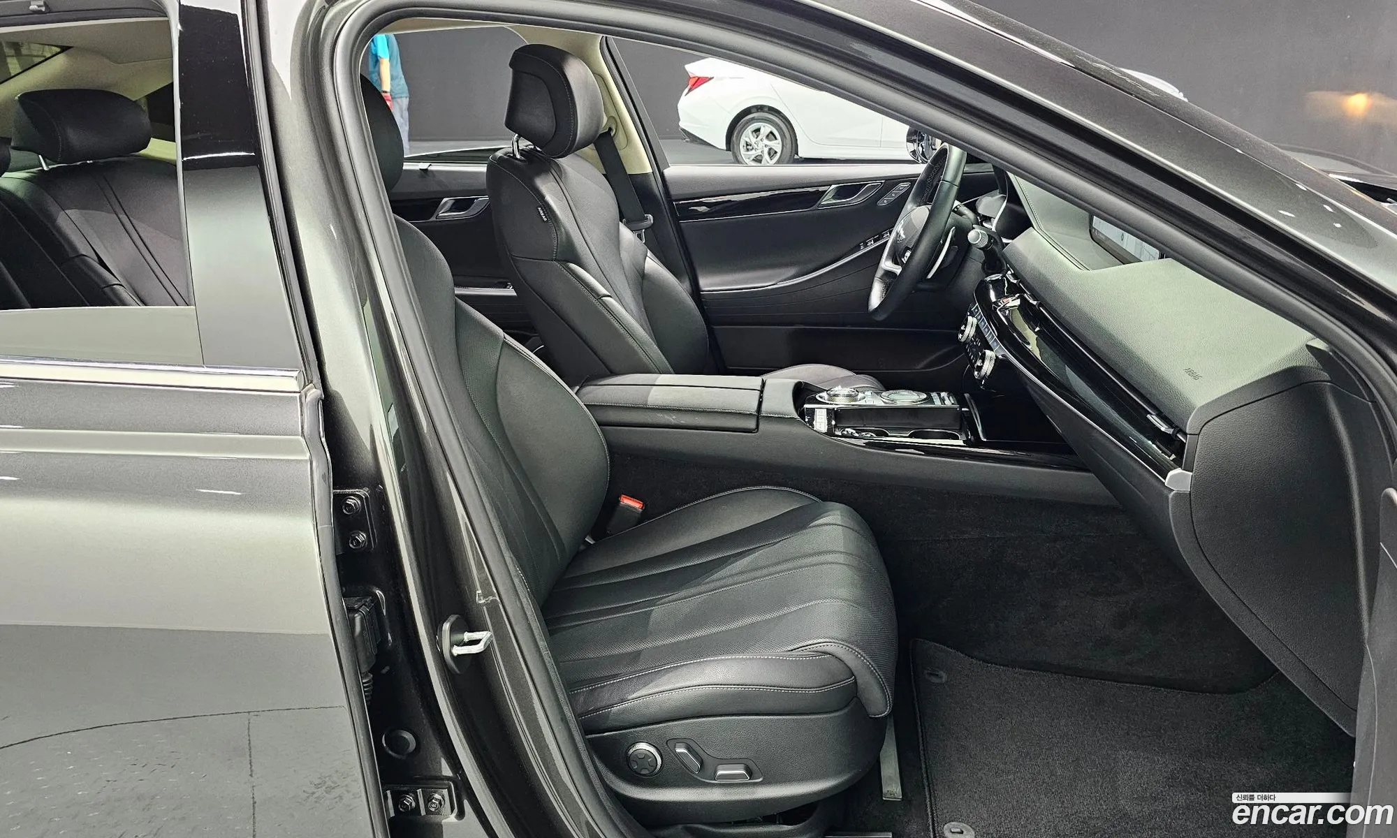 Genesis G80 2022 — 14