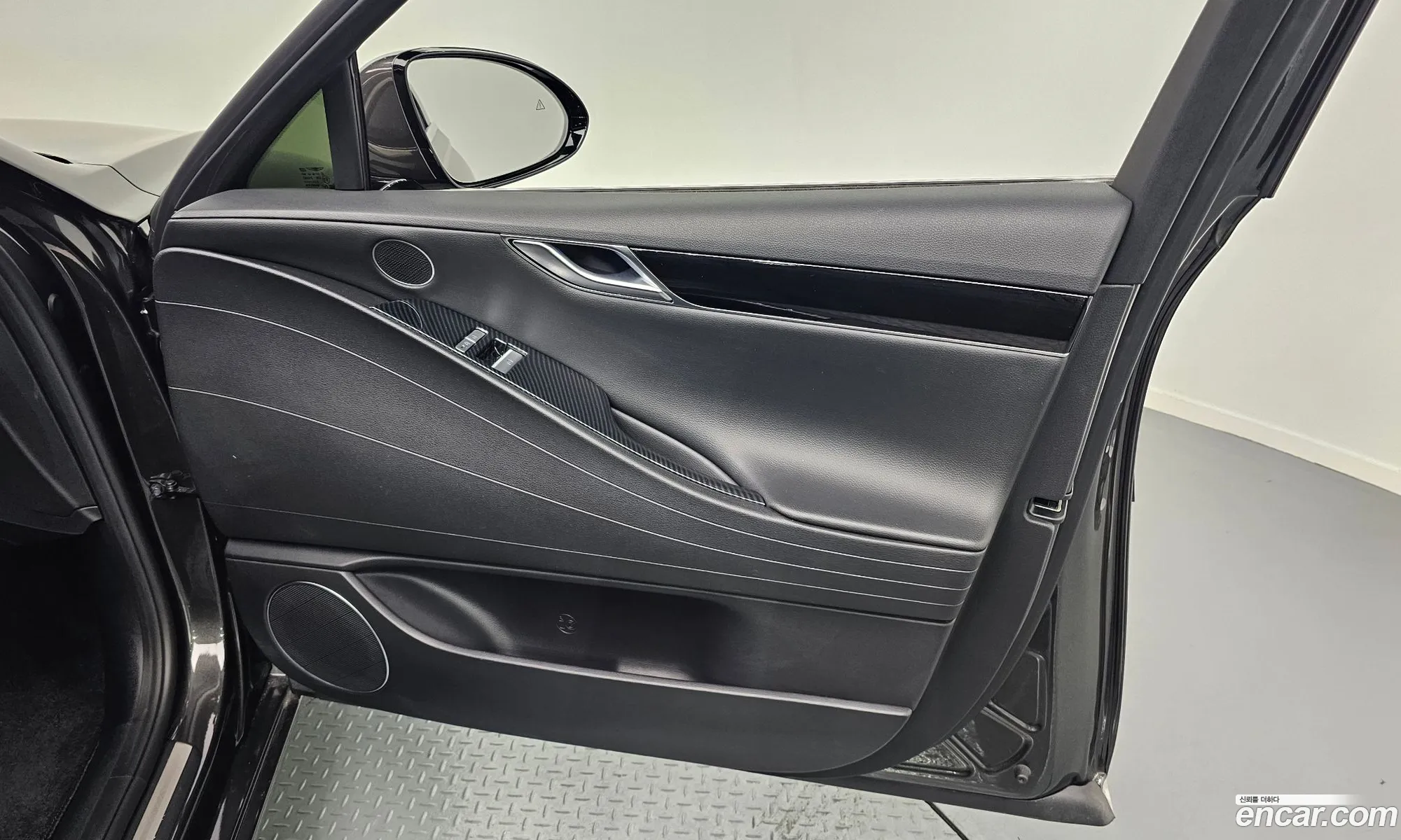 Genesis G80 2022 — 12