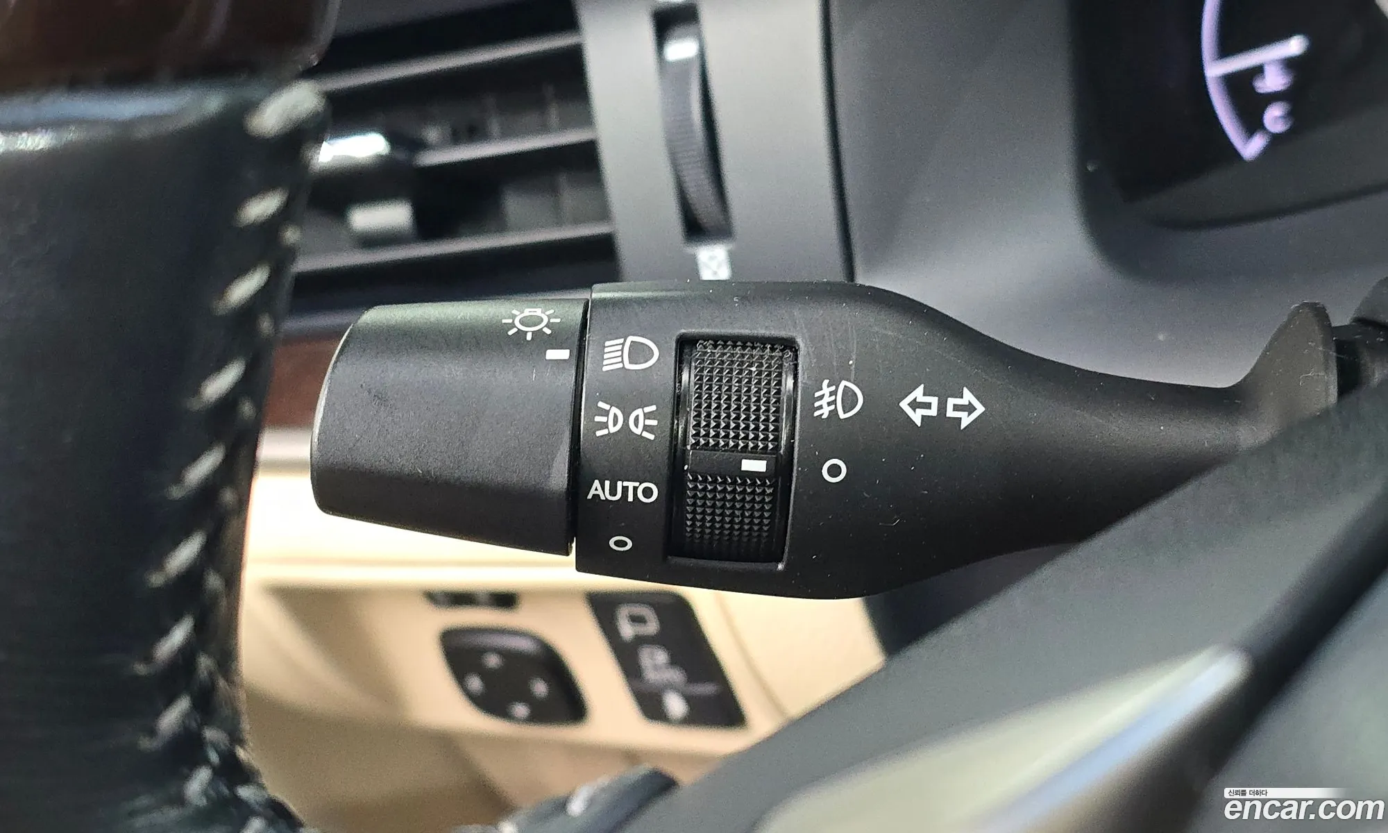 Lexus ES300h 2013 — 10