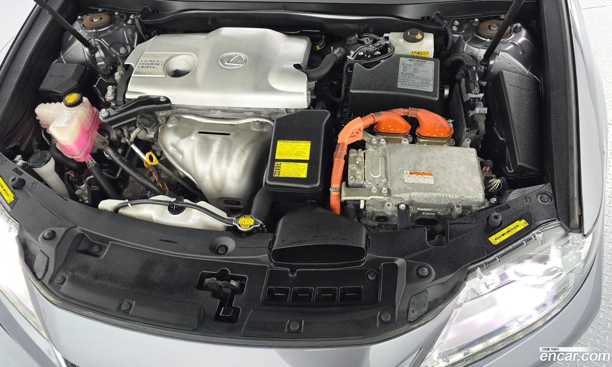 Lexus ES300h 2013 — 11