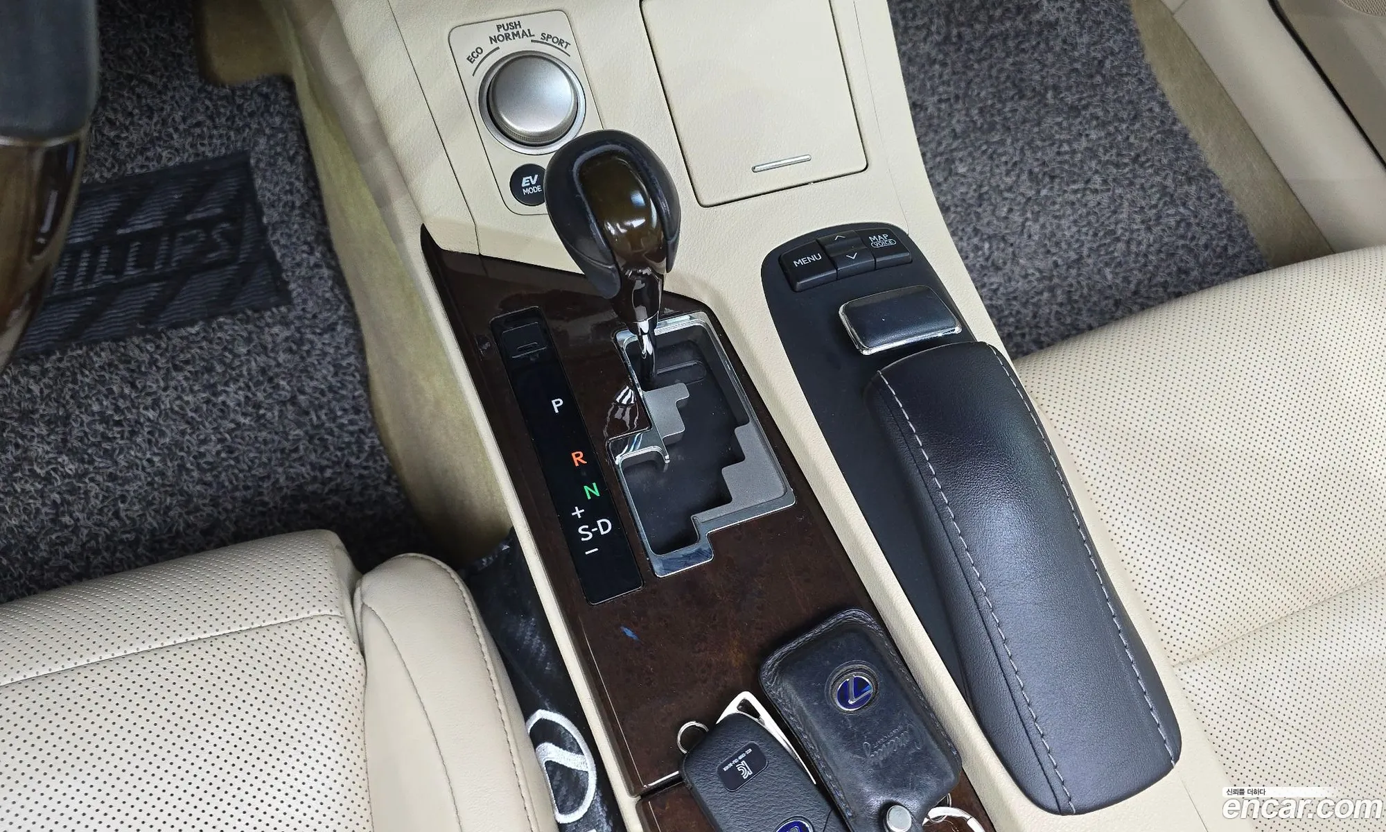 Lexus ES300h 2013 — 20