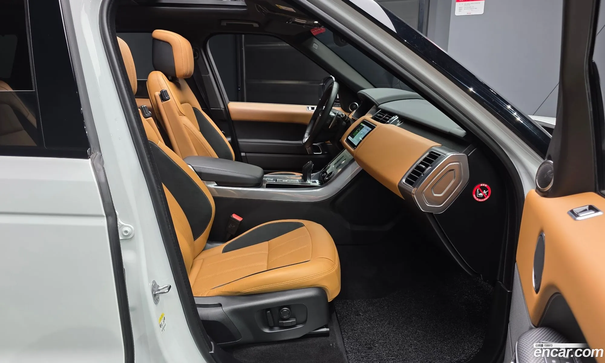 Land Rover Range Rover Sport 2022 — 16