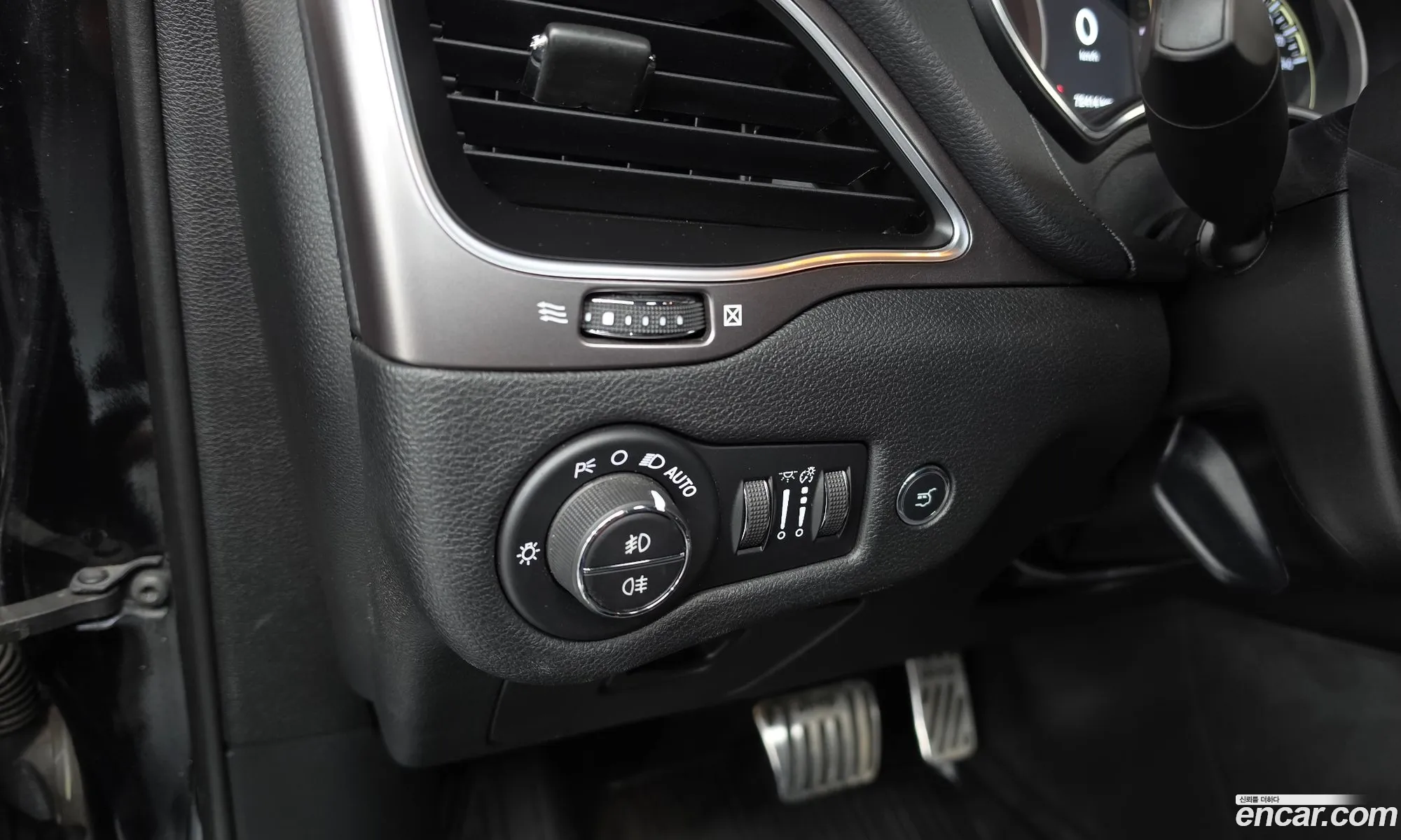Jeep Cherokee 2019 1C4PJMCB7KD345957 — 30
