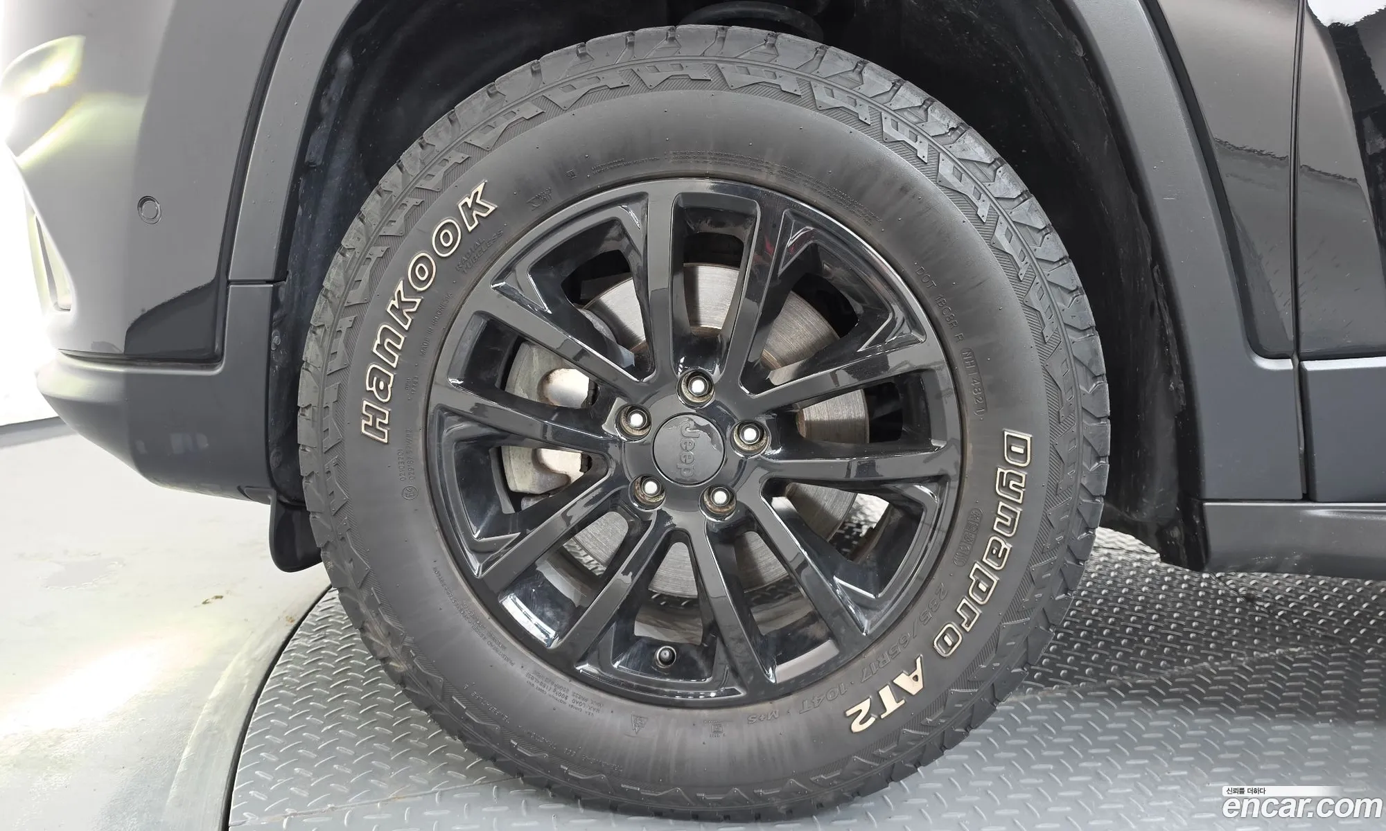 Jeep Cherokee 2019 1C4PJMCB7KD345957 — 2