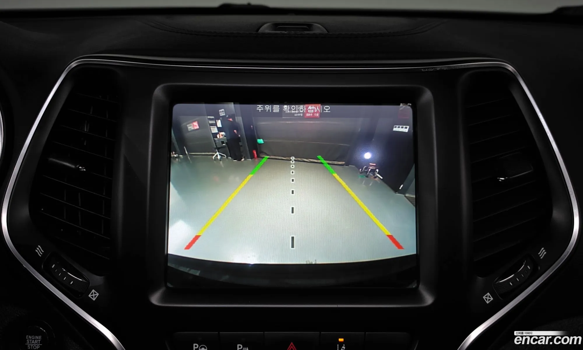 Jeep Cherokee 2019 1C4PJMCB7KD345957 — 33