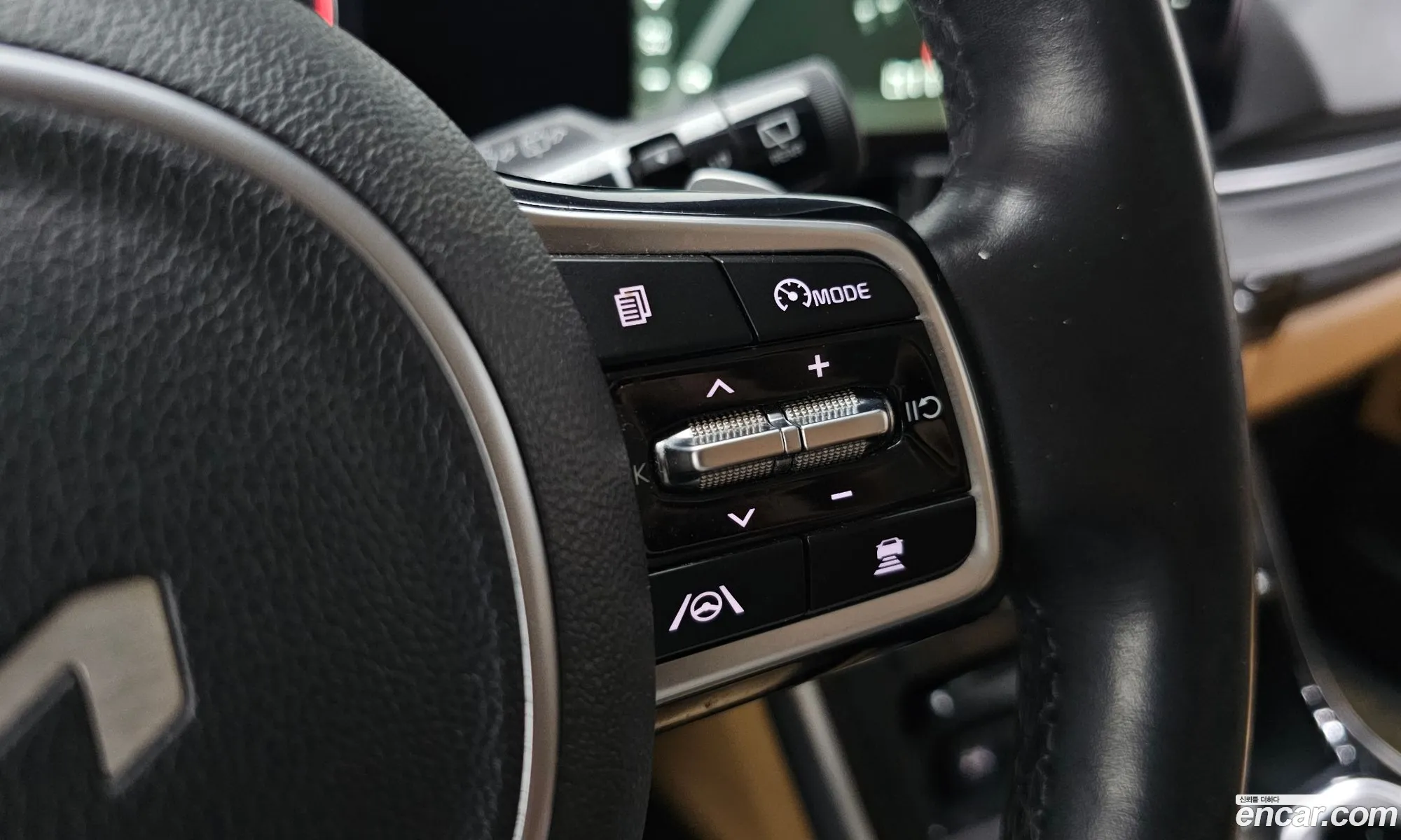 Kia Carnival 2021 — 33