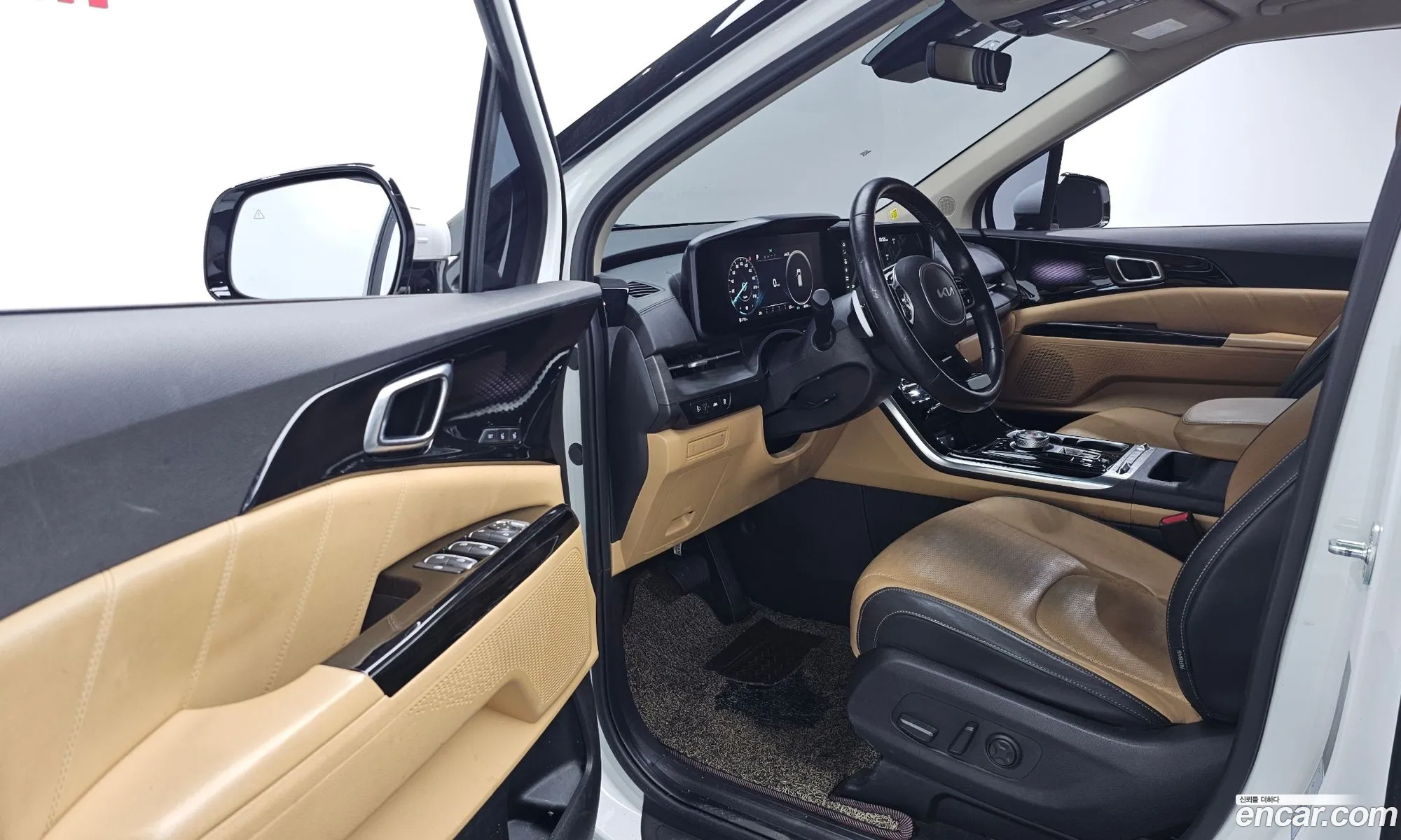 Kia Carnival 2021 — 28