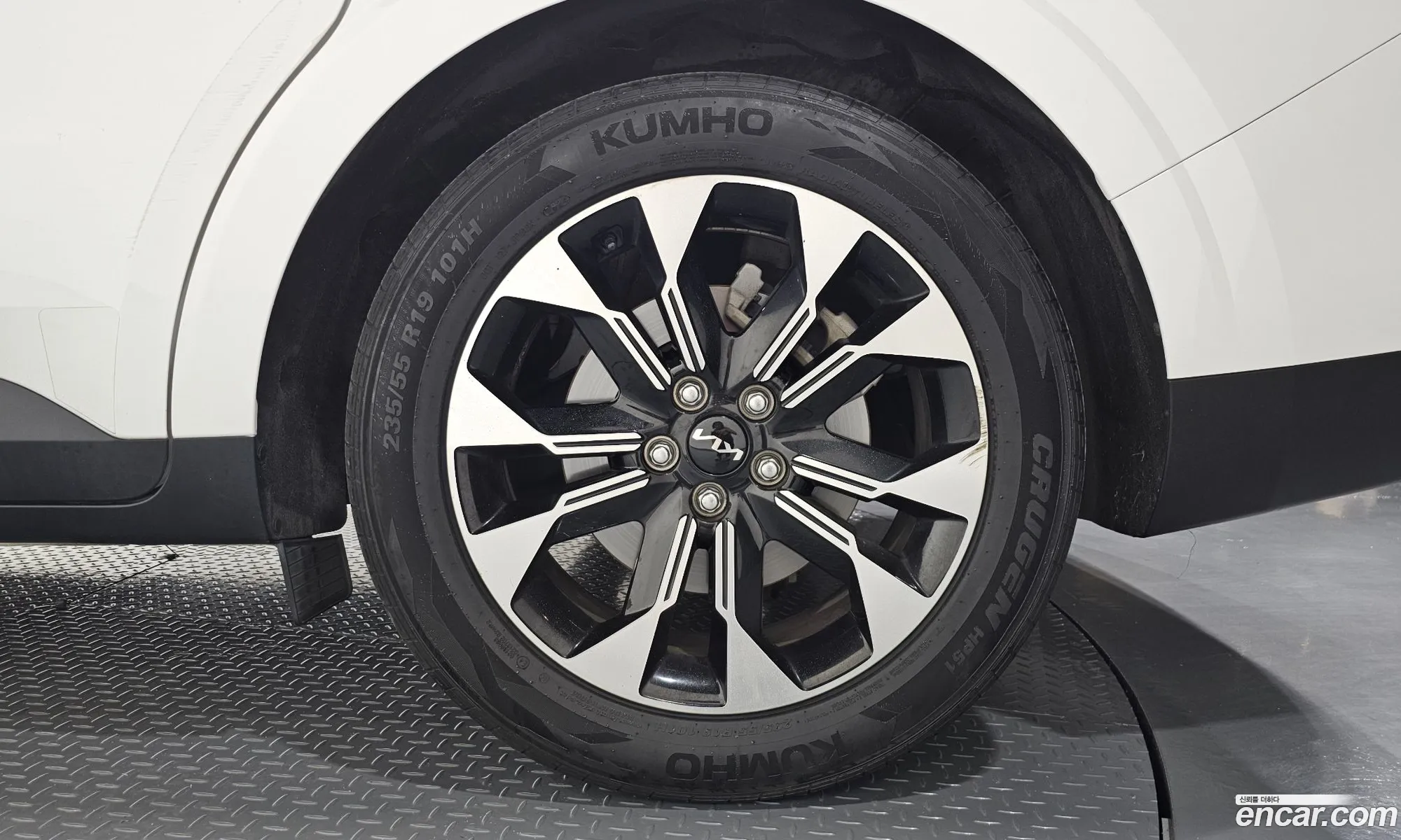 Kia Carnival 2021 — 38