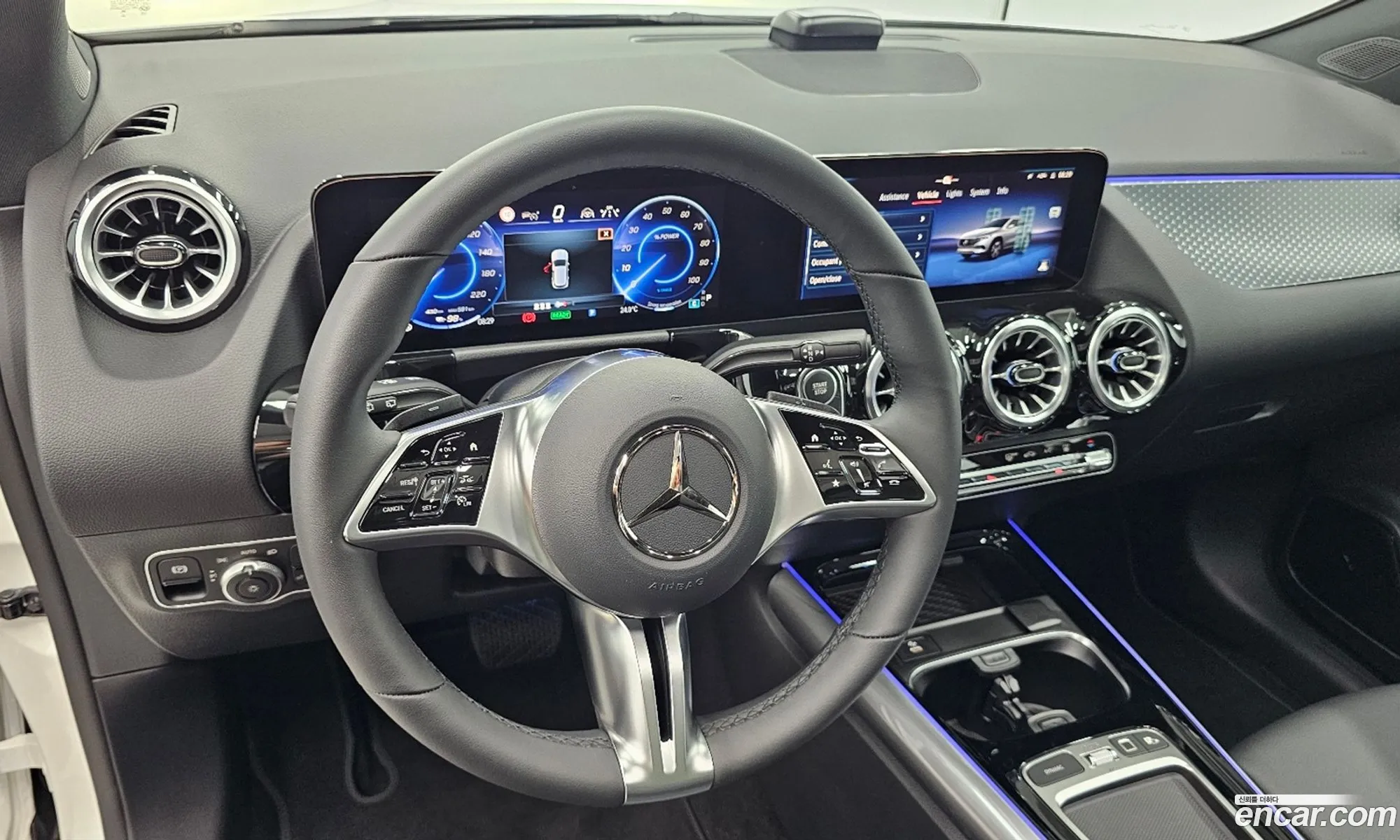Mercedes-Benz EQA H243 2025 — 2
