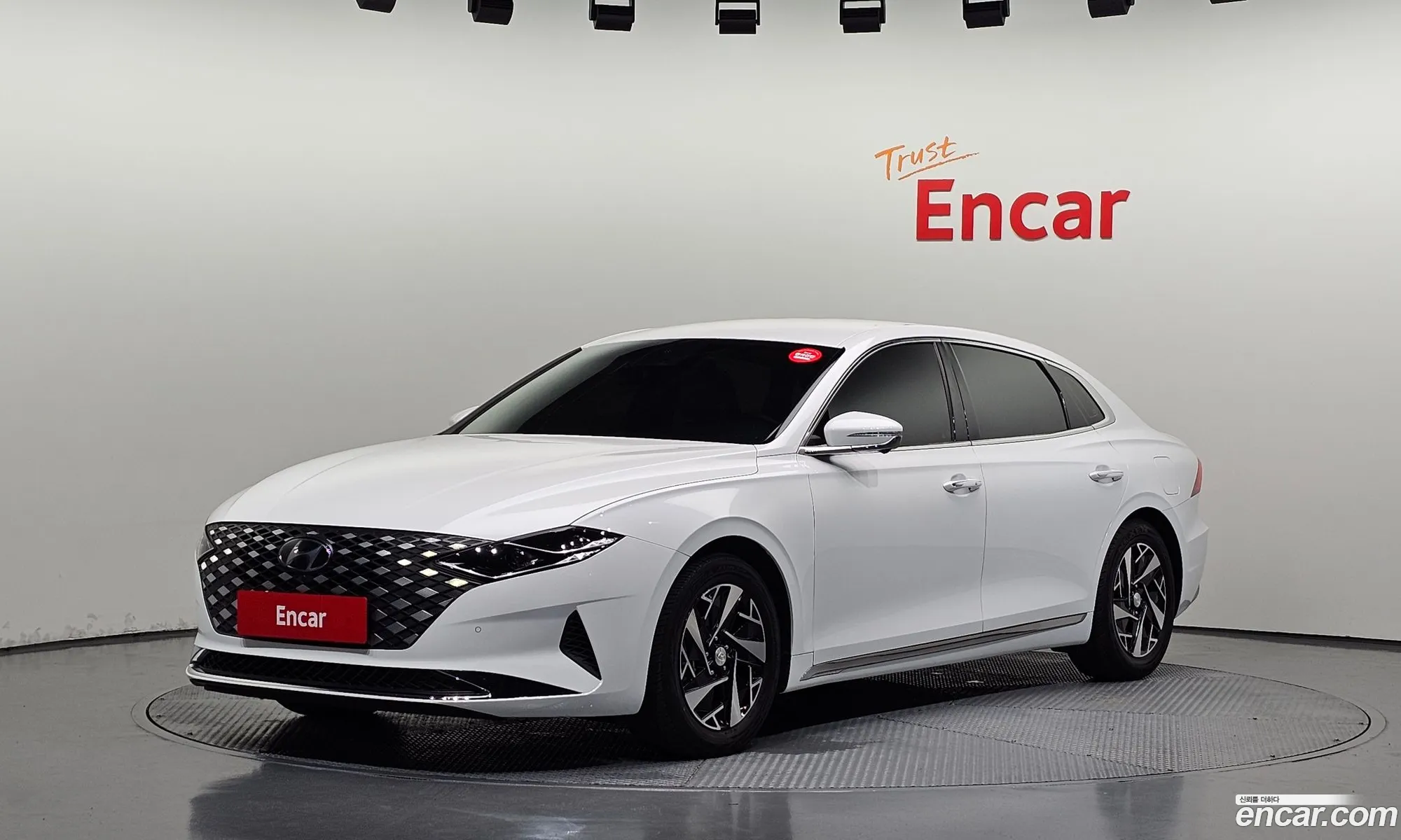 Hyundai Grandeur IG Hybrid 2021 — 13