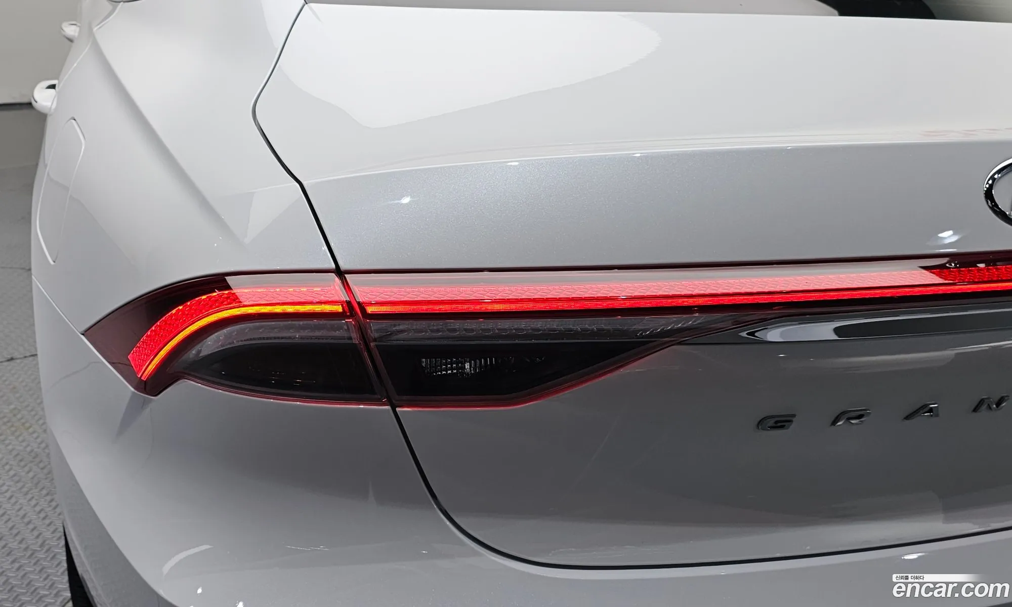 Hyundai Grandeur IG Hybrid 2021 — 24