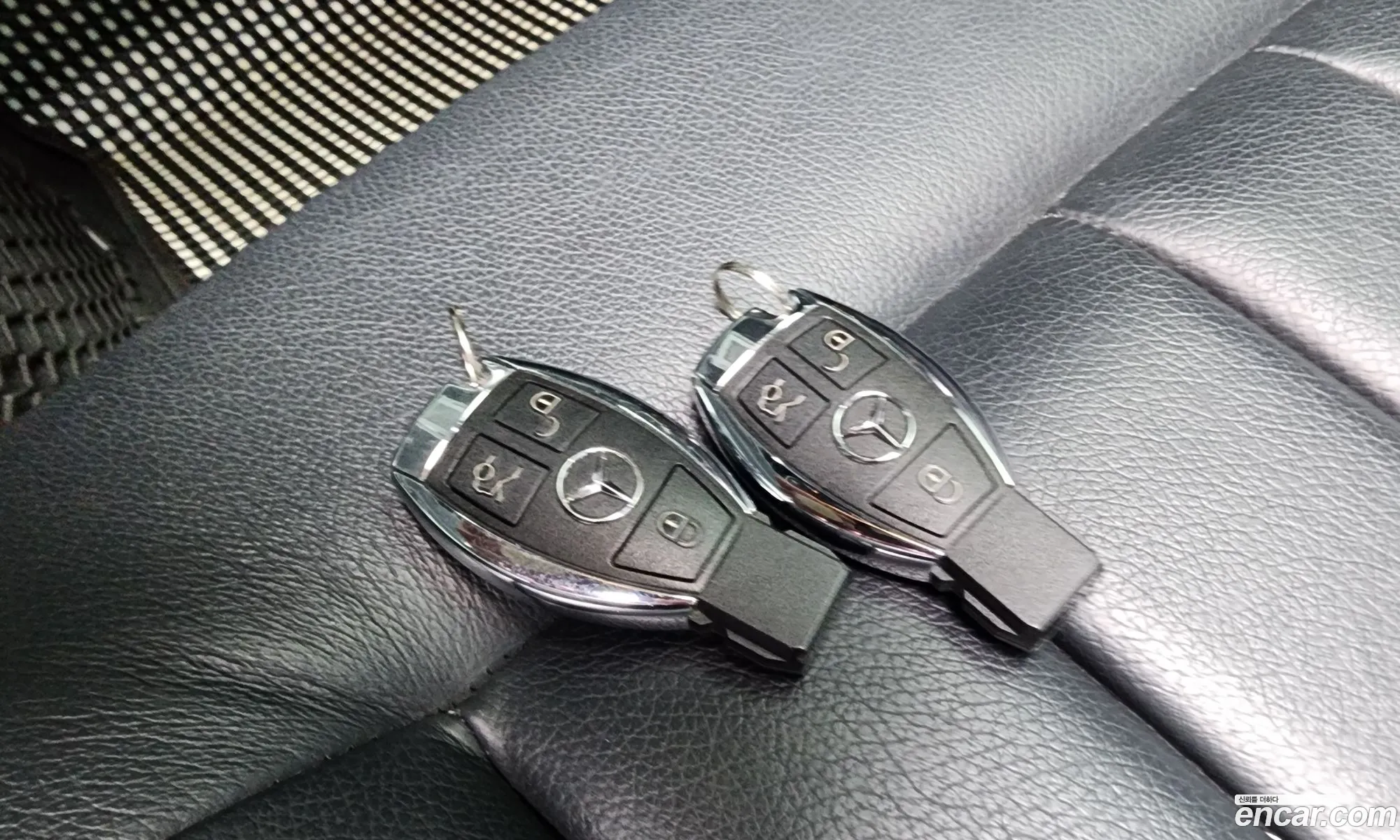 Mercedes-Benz E-Class W212 2015 — 17