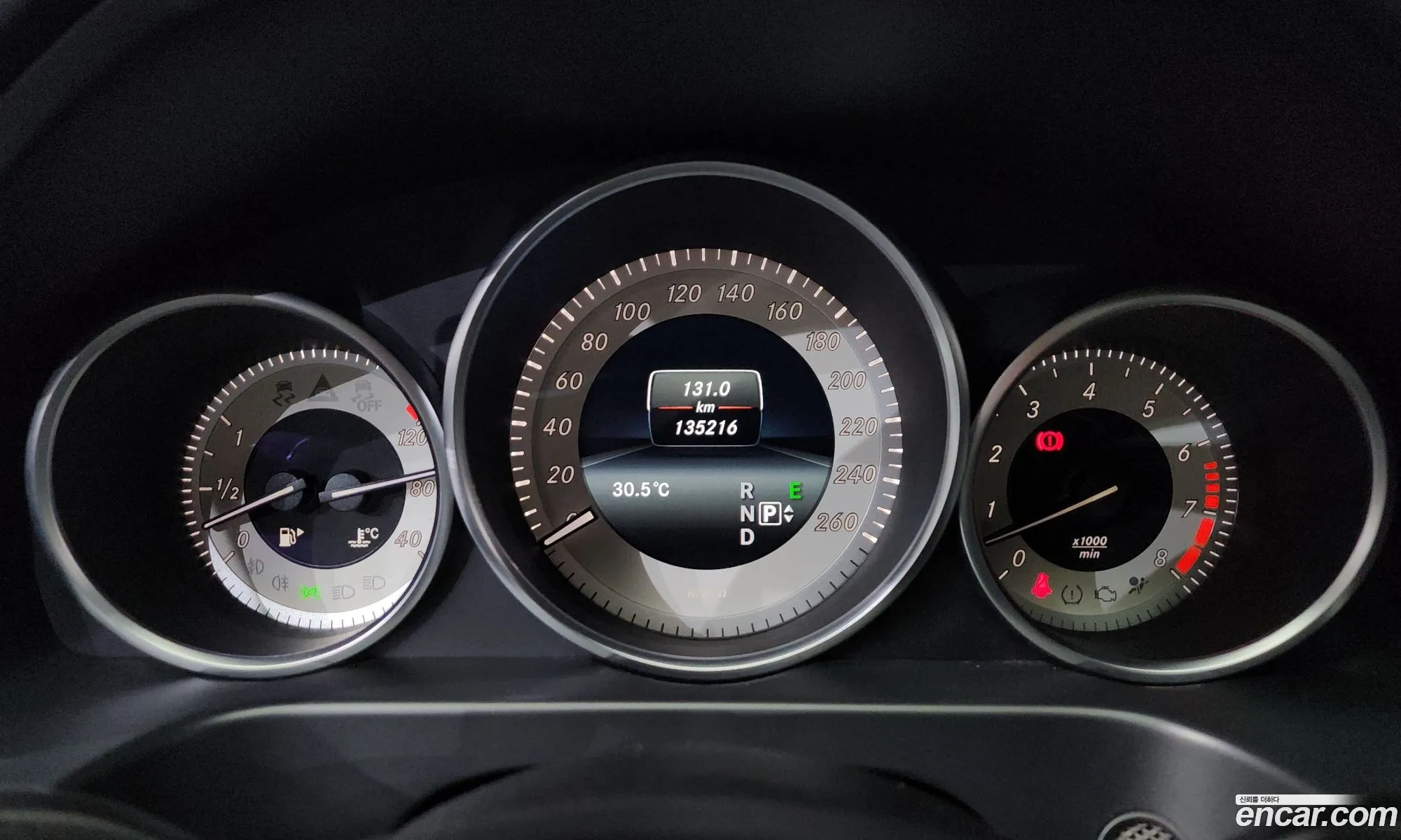 Mercedes-Benz E-Class W212 2015 — 9